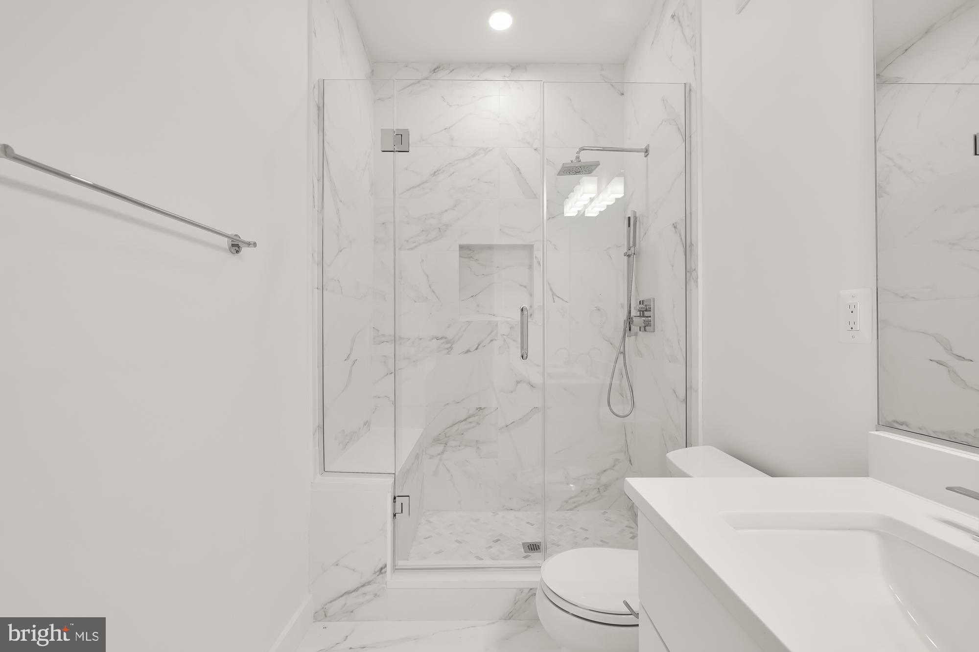 828 Taylor St NE #1