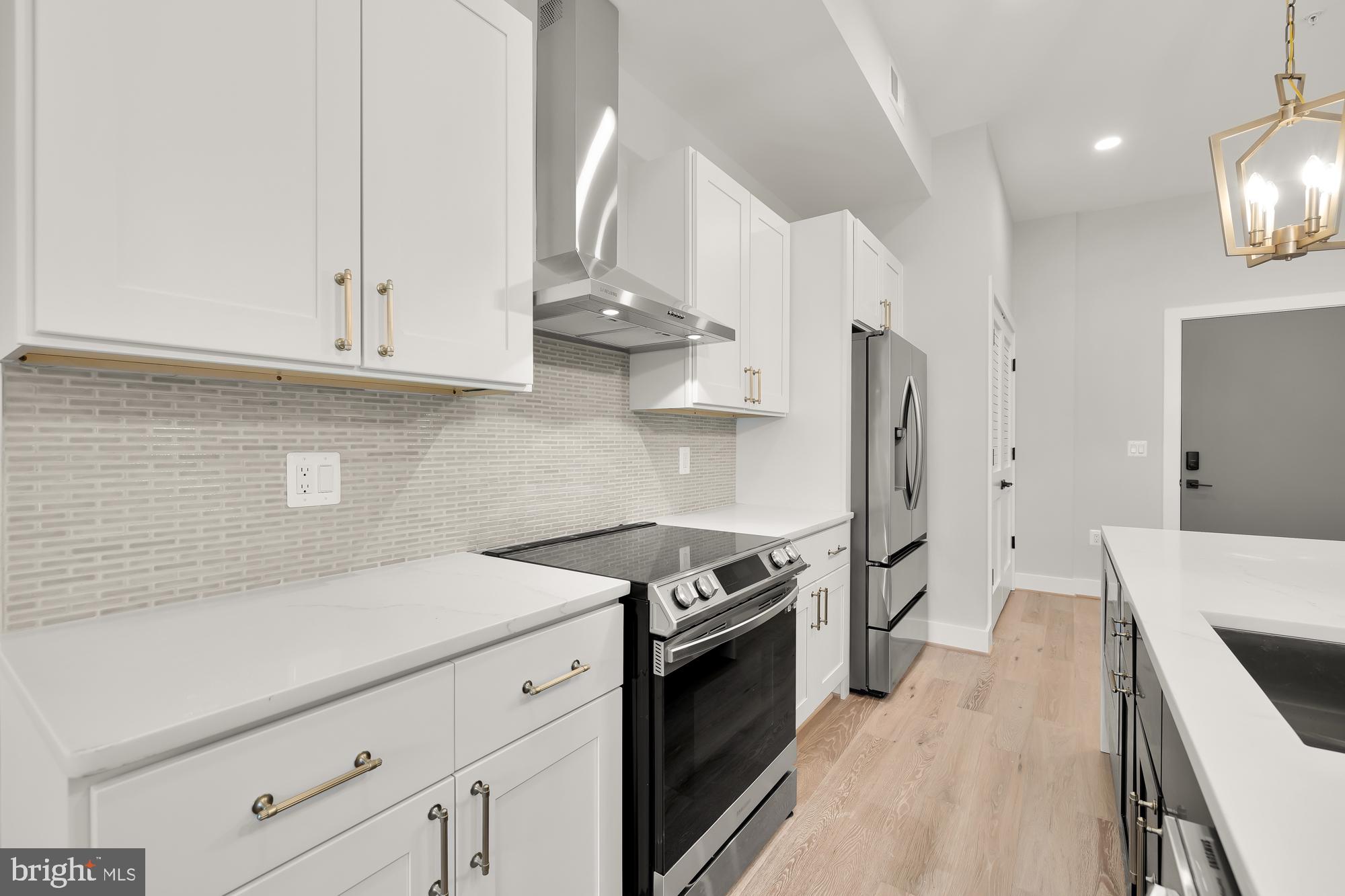 828 Taylor St NE #1