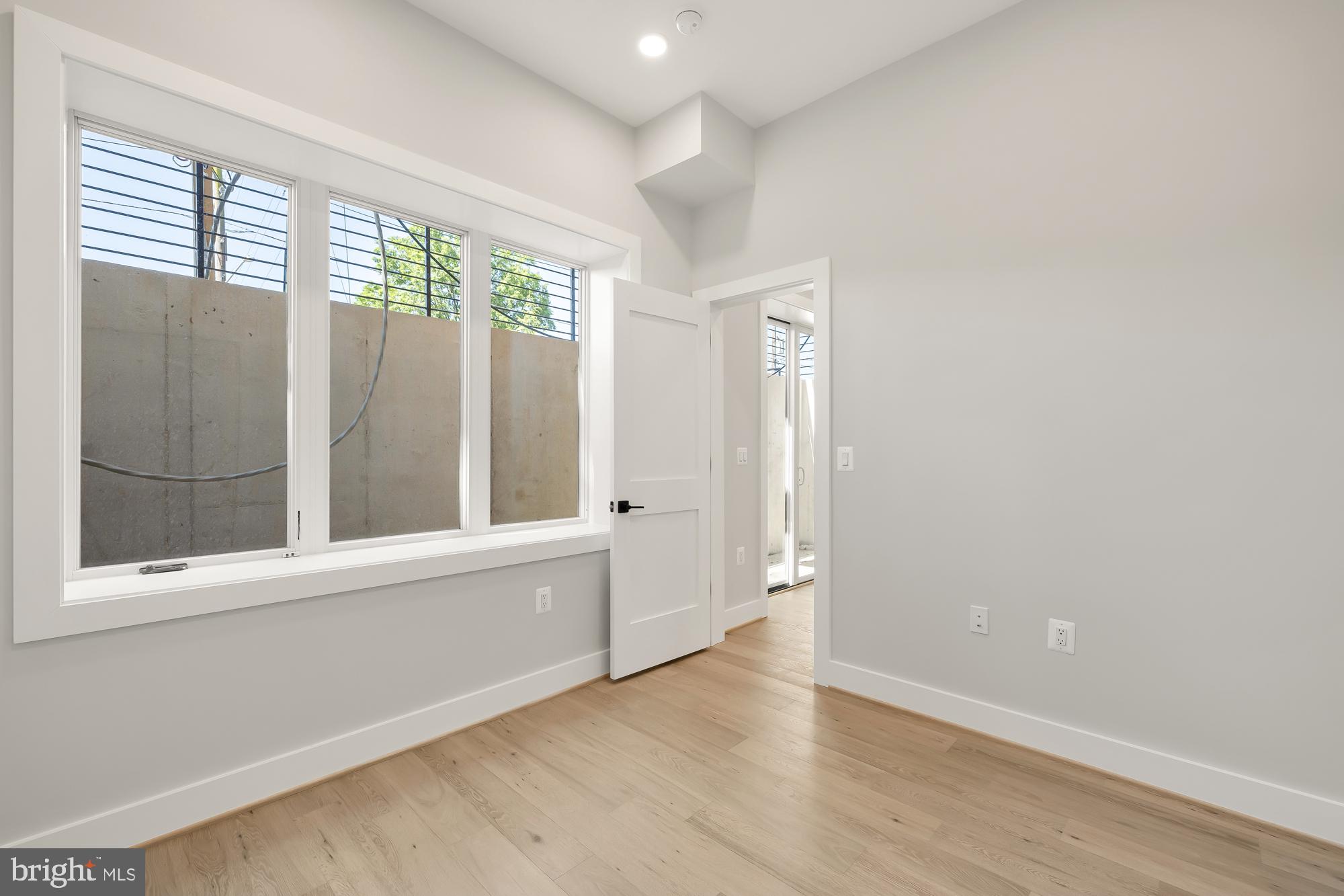 828 Taylor St NE #1
