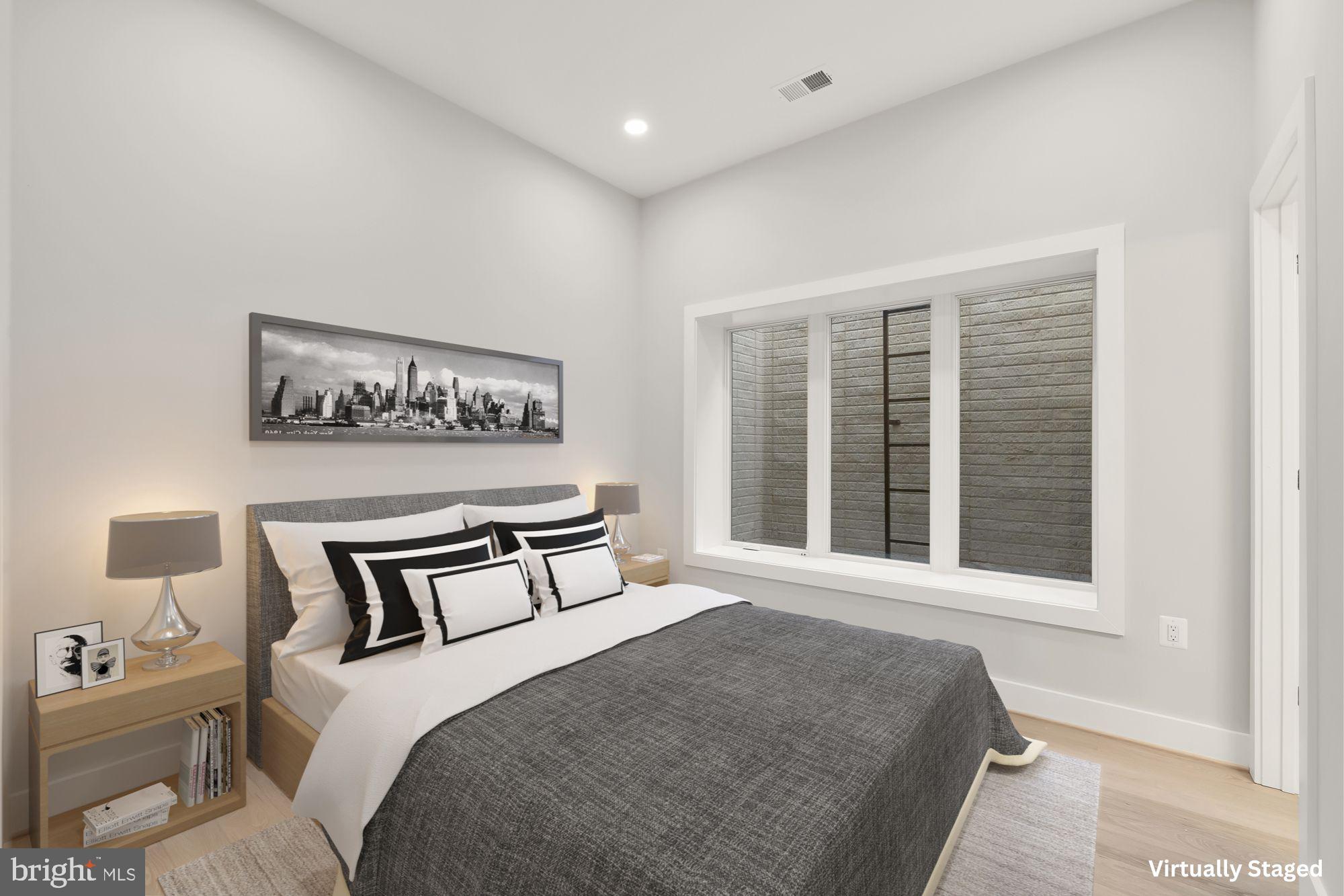 828 Taylor St NE #1