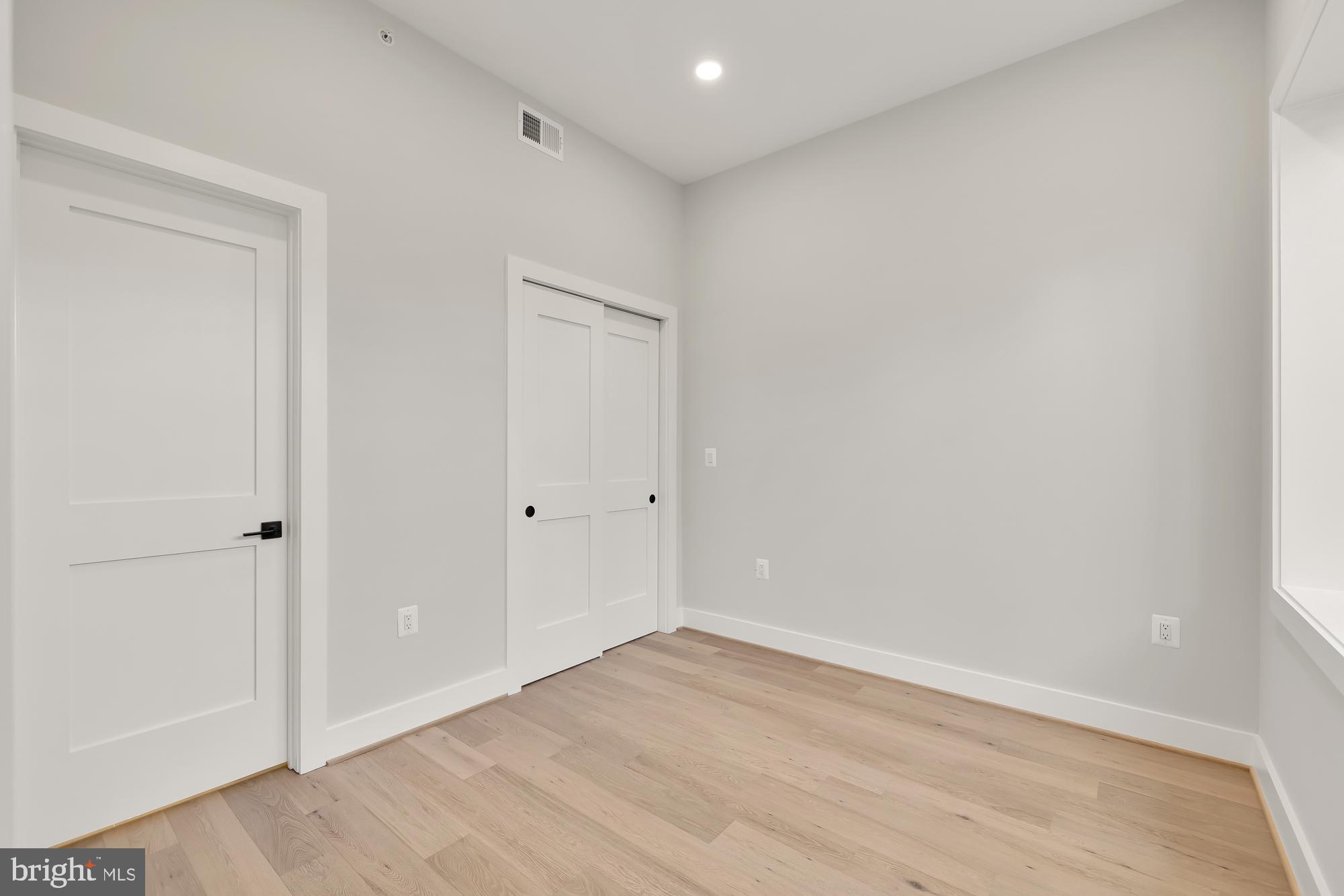 828 Taylor St NE #1