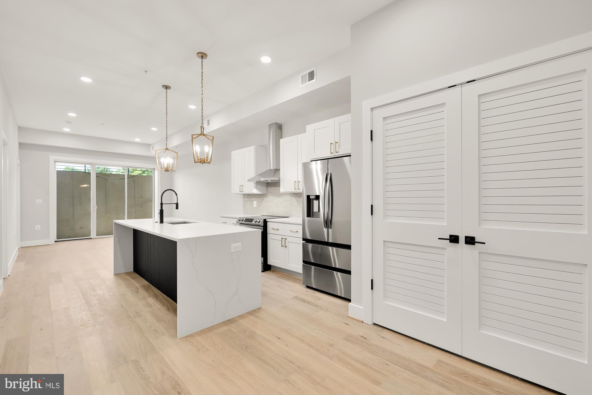828 Taylor St NE #1