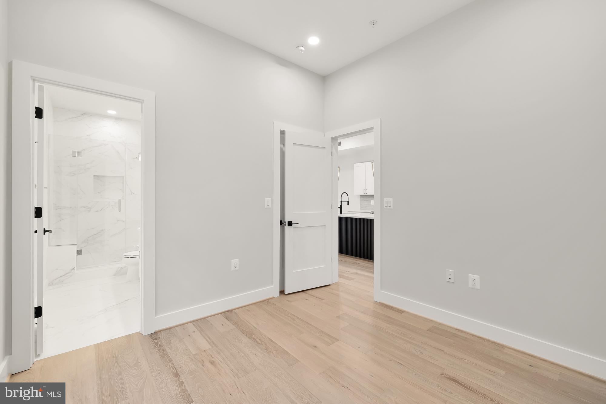 828 Taylor St NE #1