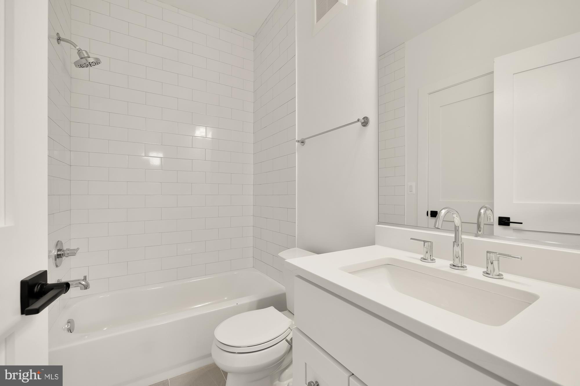 828 Taylor St NE #1