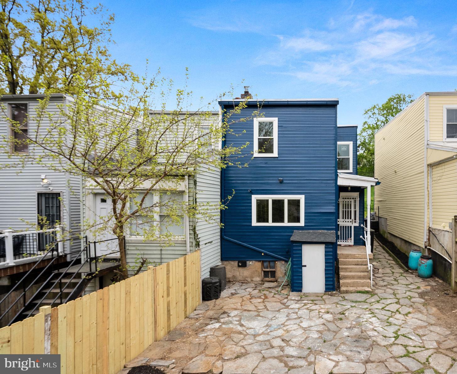 2229 14th St SE