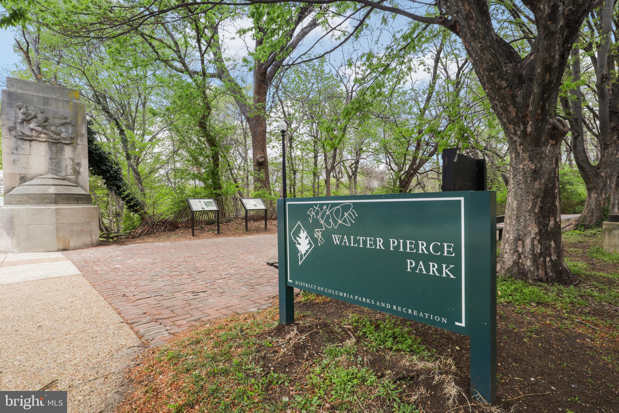 2015 ALLEN PL NW #B