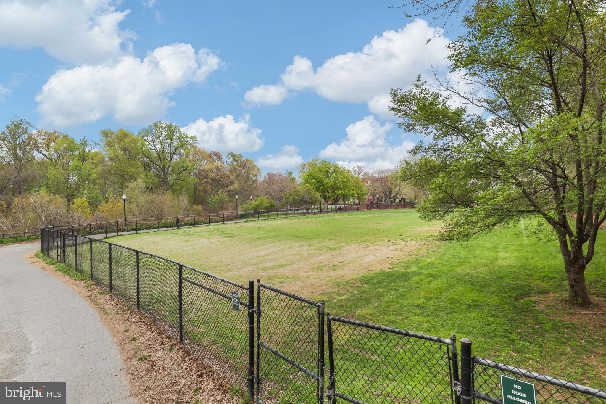 2015 ALLEN PL NW #B