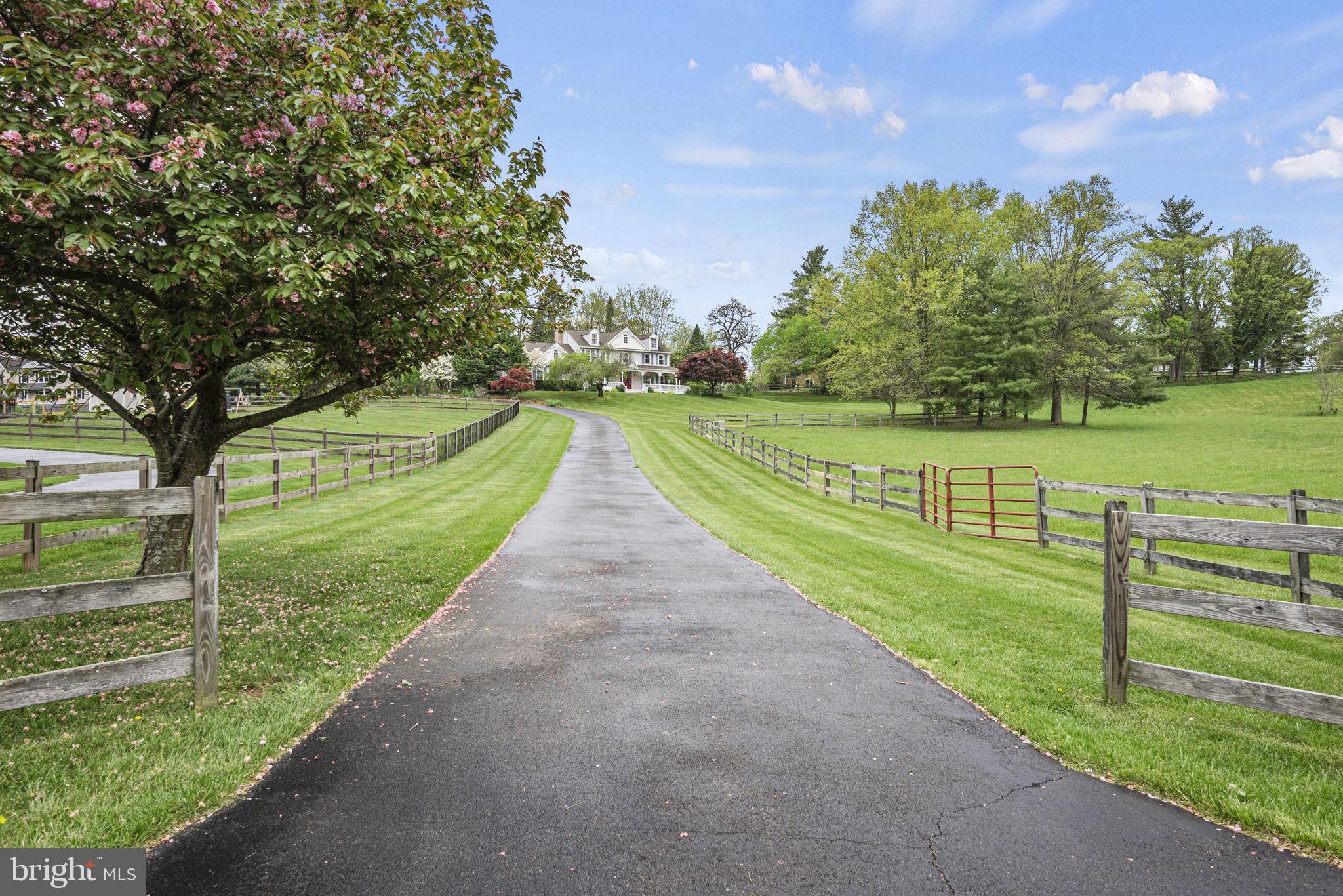 2998 Hope Mills Ln