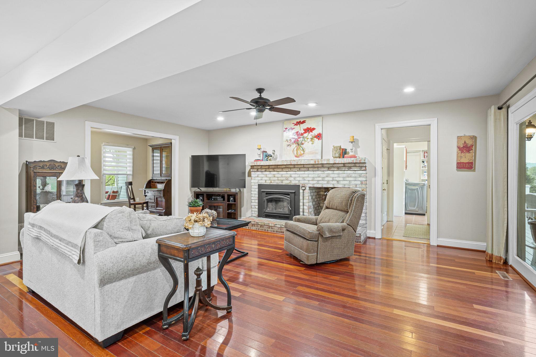 2998 Hope Mills Ln