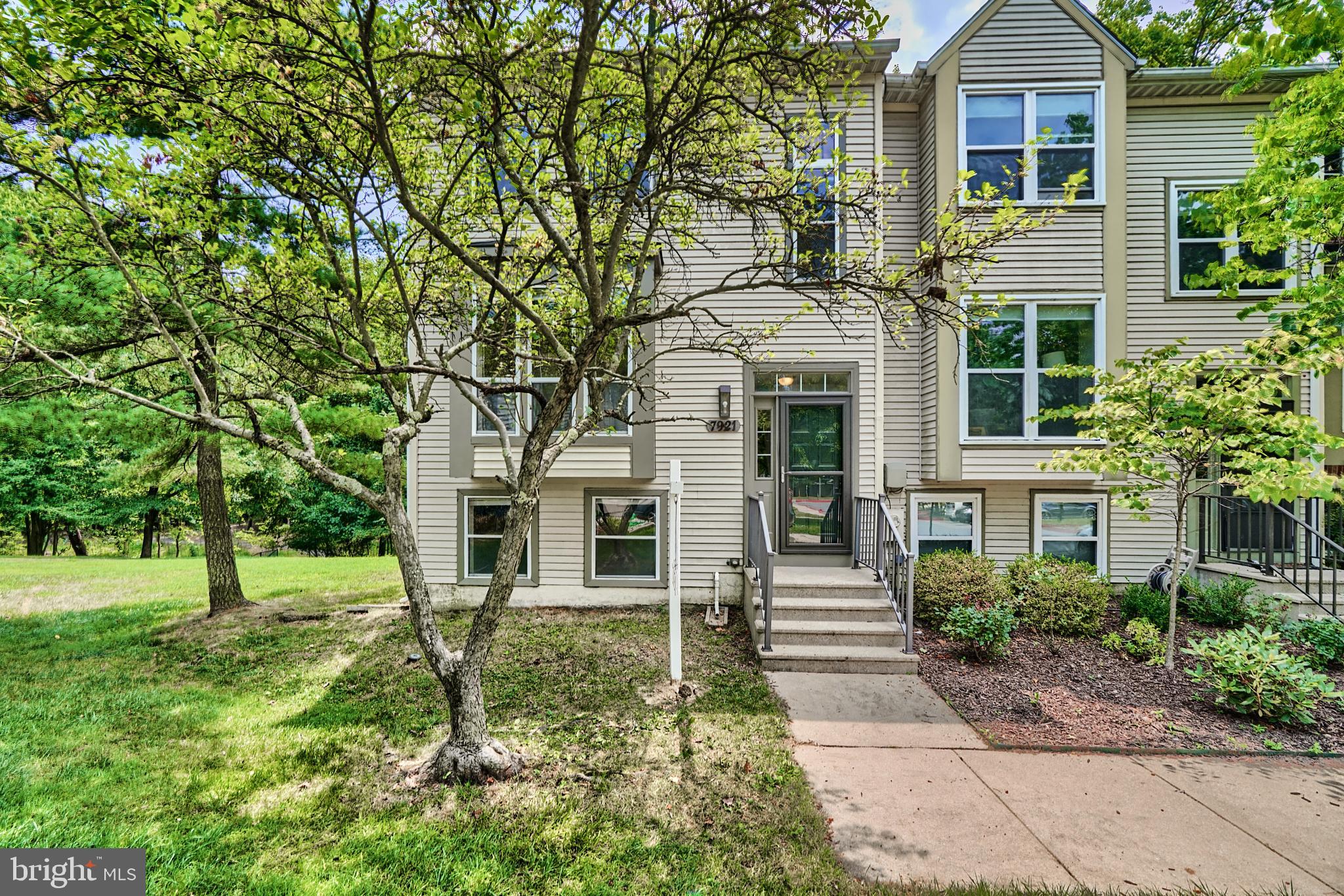 7921 Rustling Bark Ct