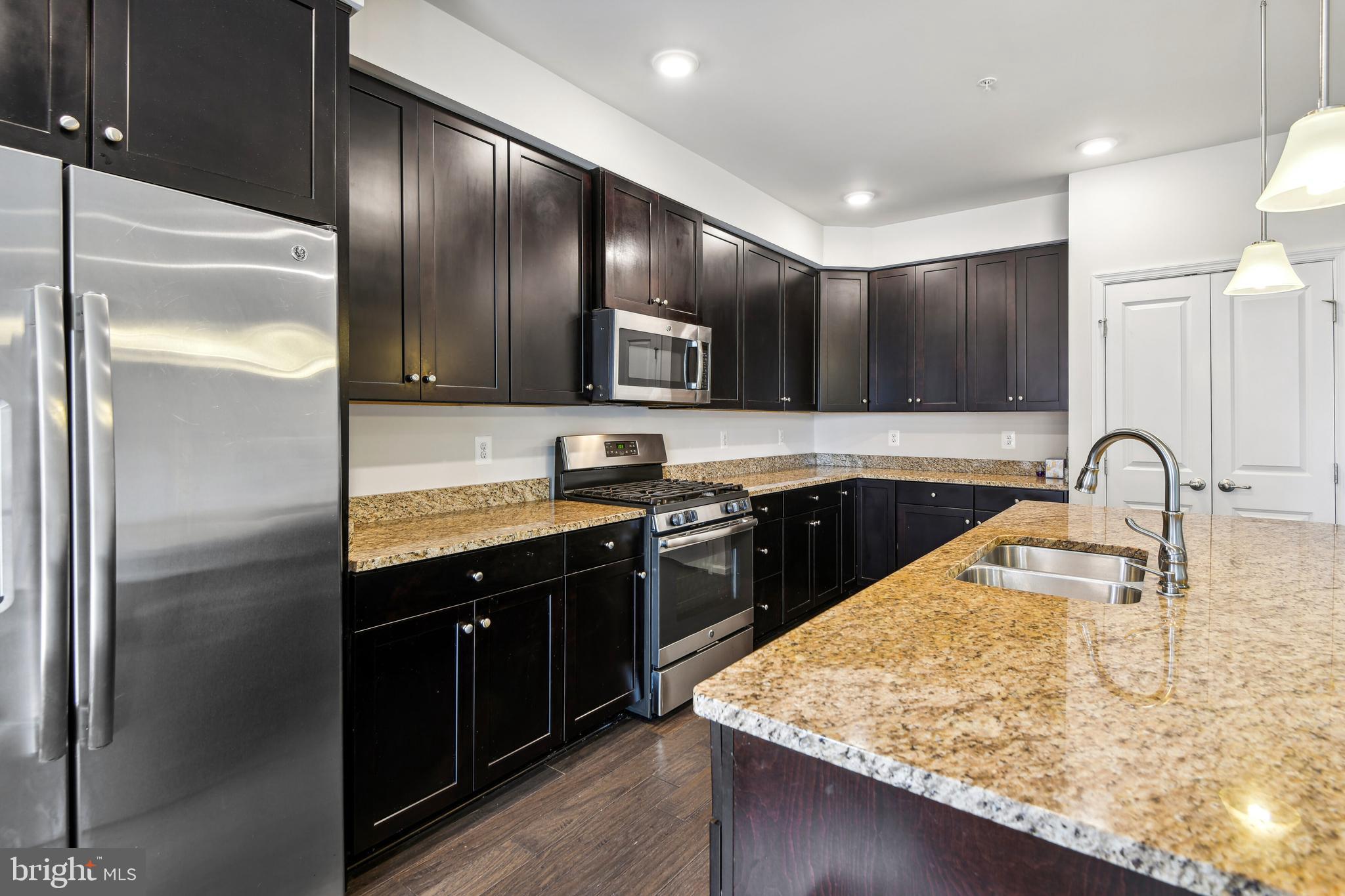 5207 Stream Bank Ln #308d