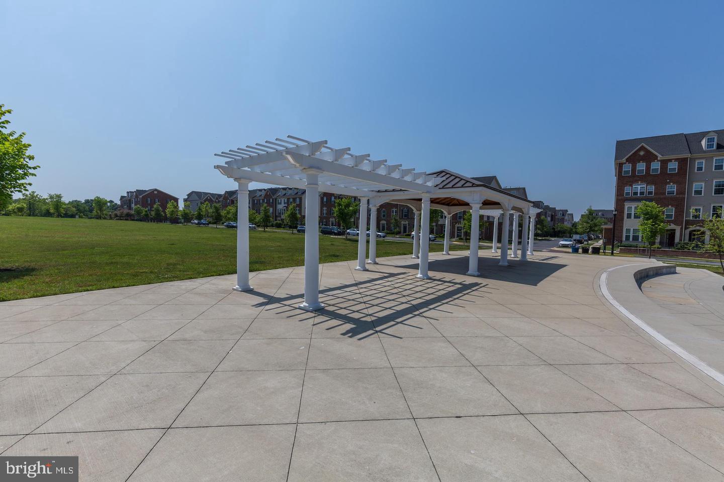 5207 Stream Bank Ln #308d