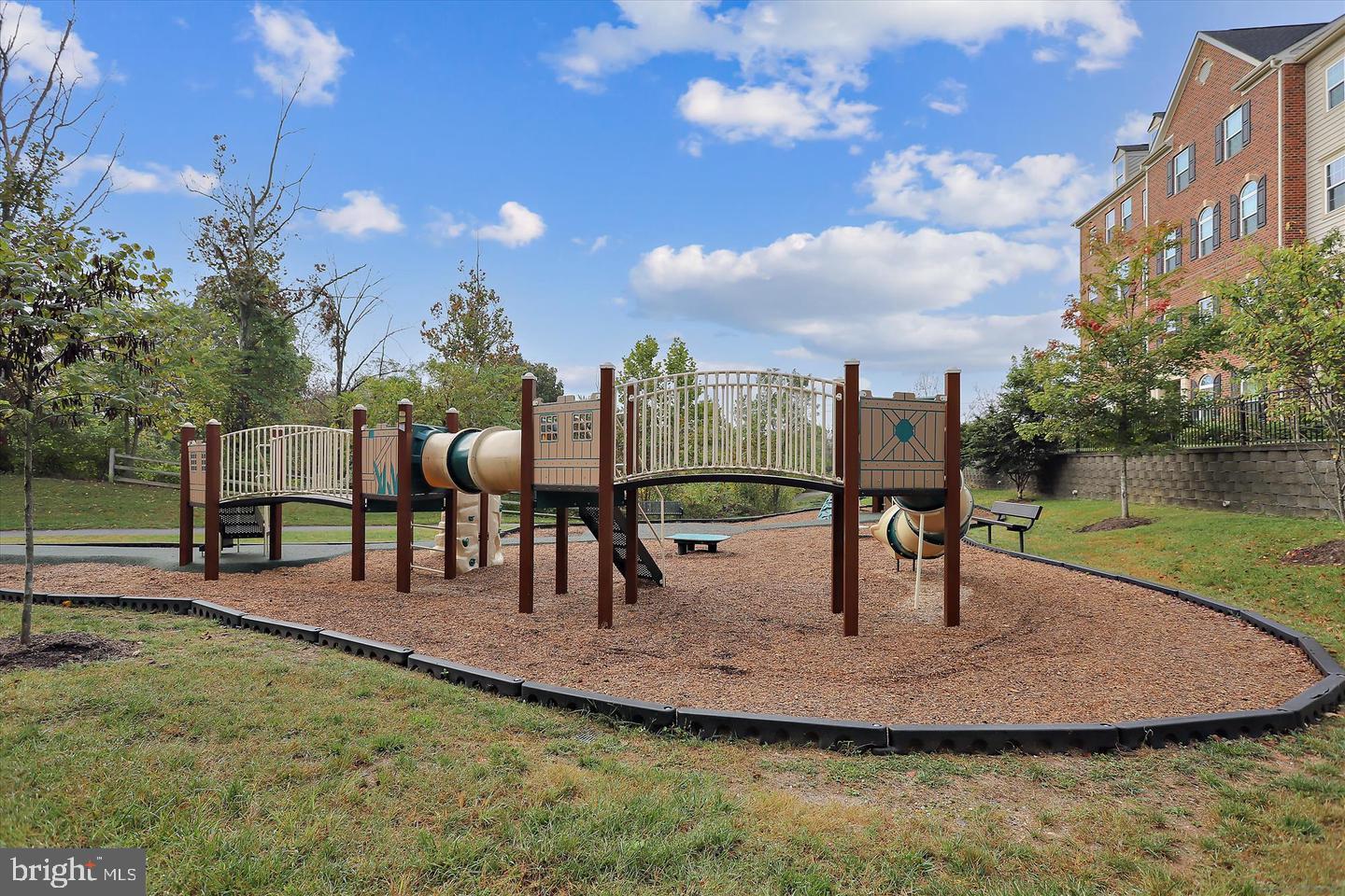 5207 Stream Bank Ln #308d