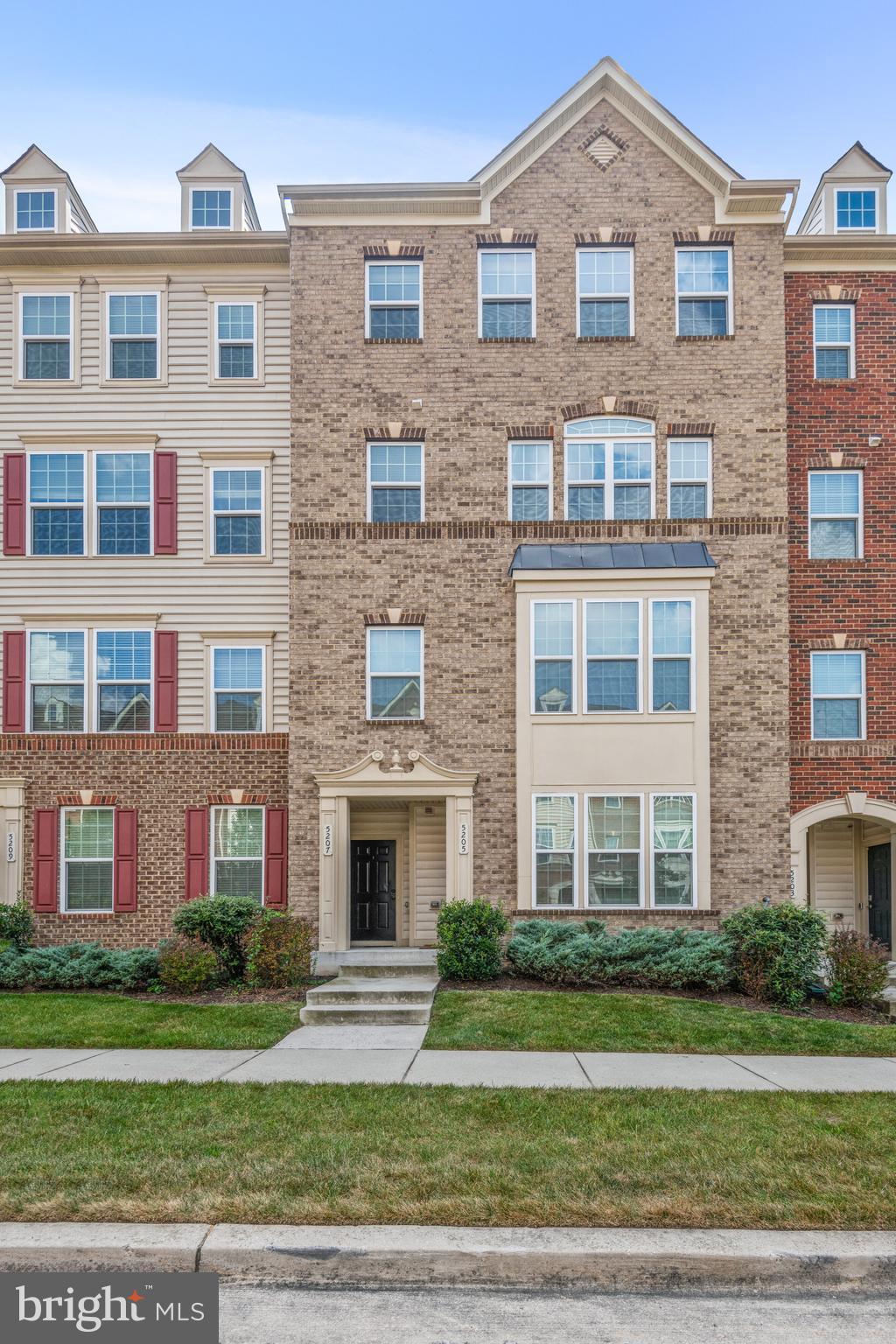 5207 Stream Bank Ln #308d