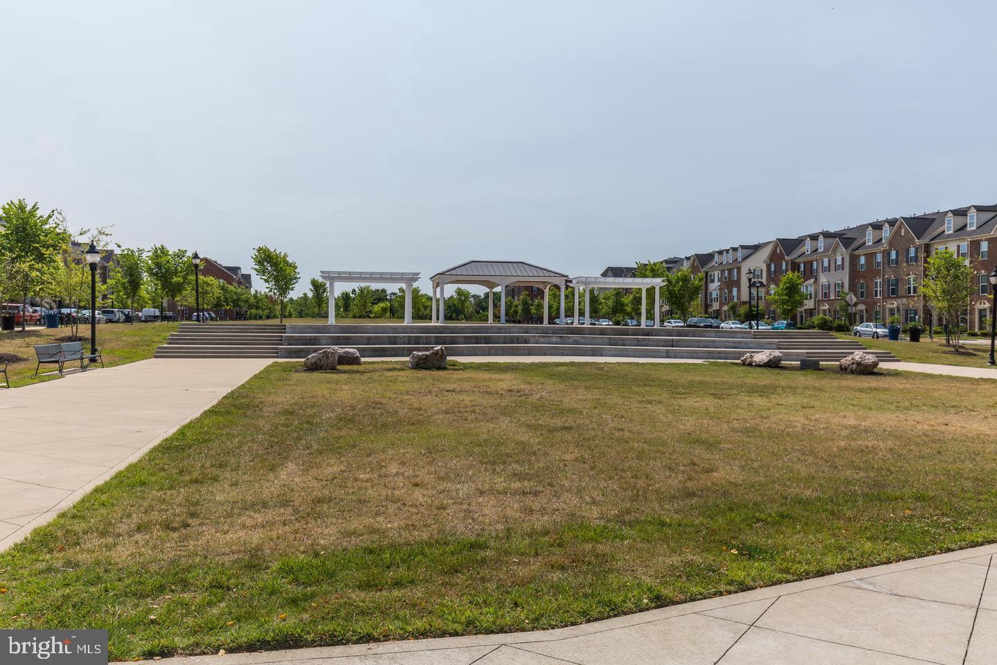 5207 Stream Bank Ln #308d