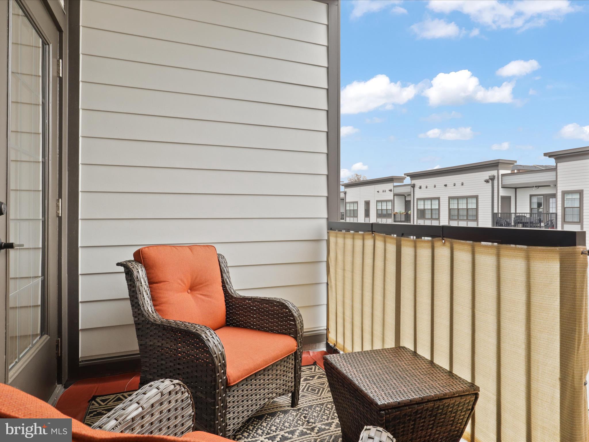 106 Saint Ives Pl #407