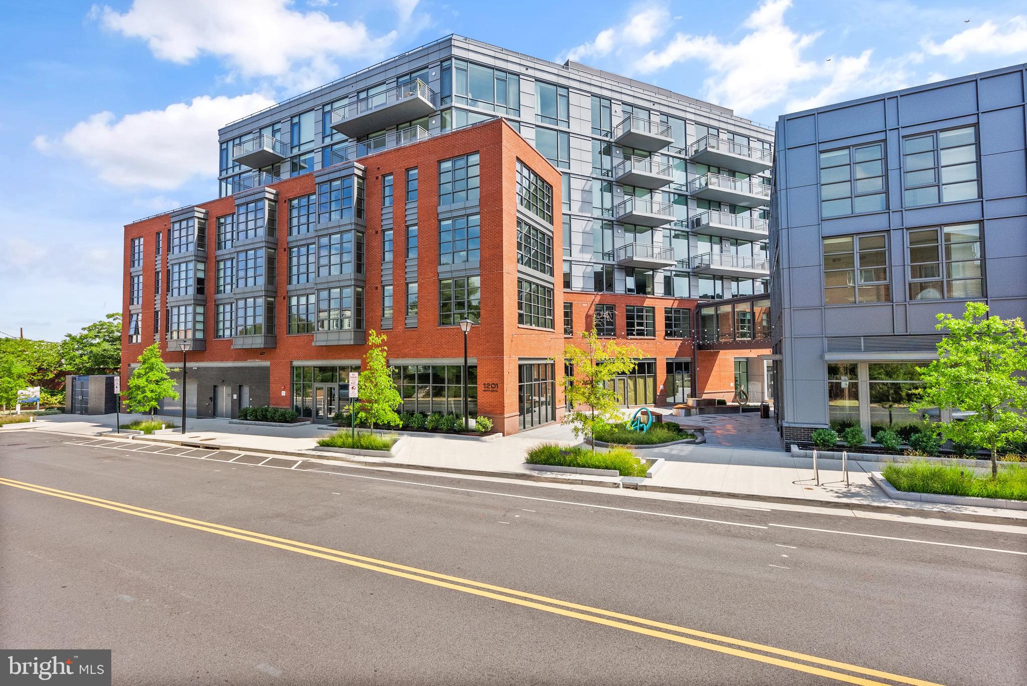 1201 N Royal St #706