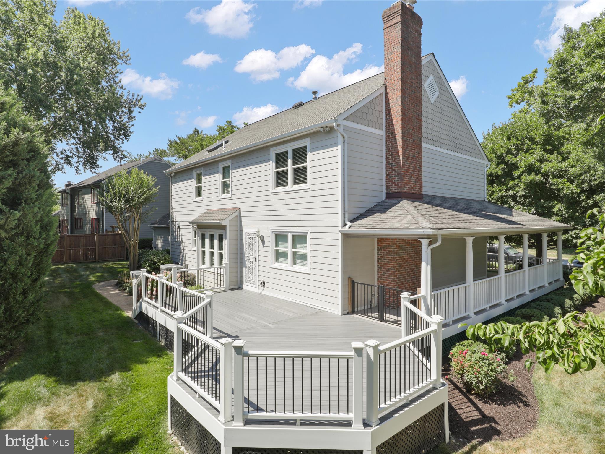 5891 Clermont Dr