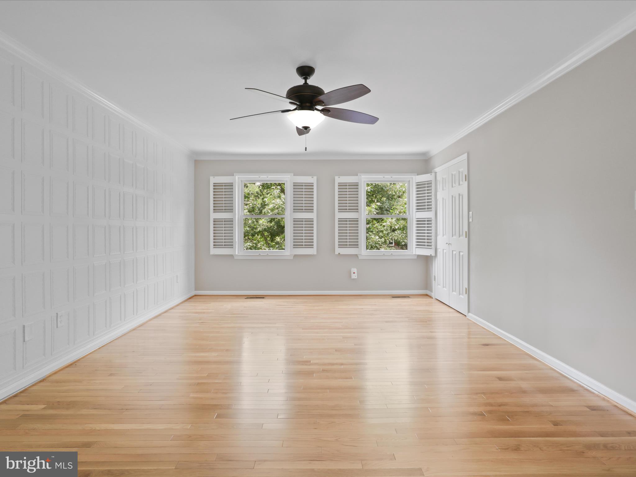 5891 Clermont Dr