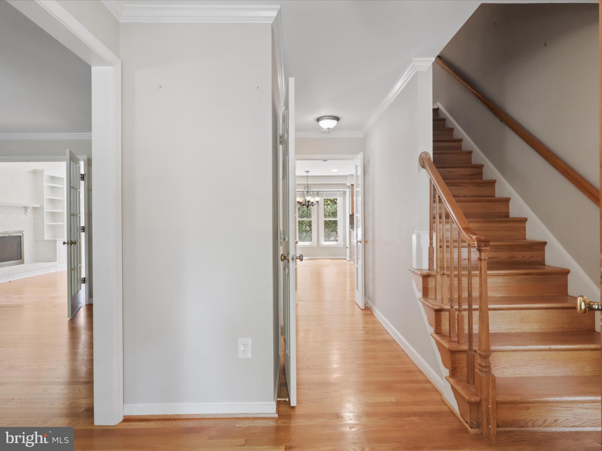 5891 Clermont Dr