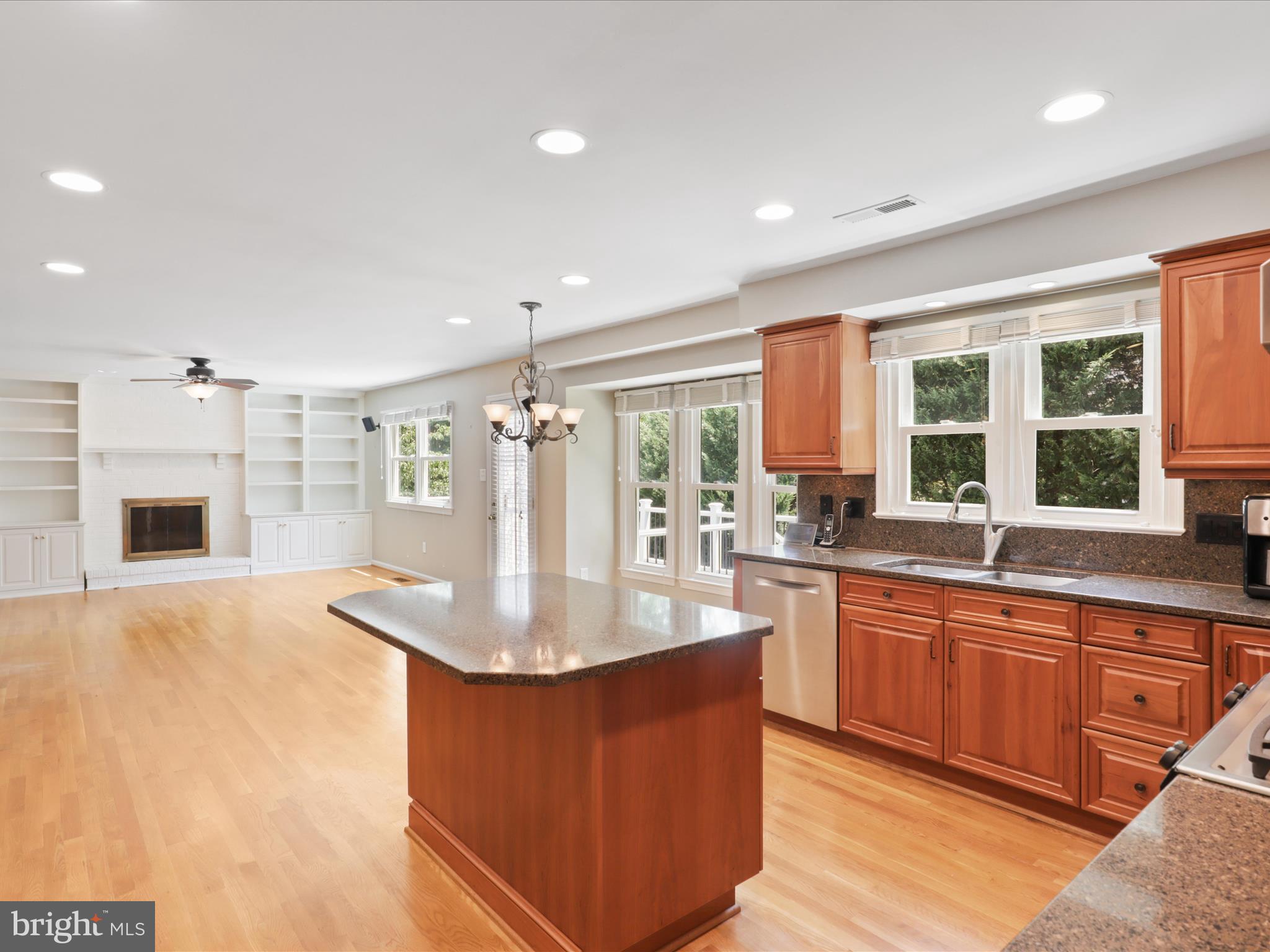 5891 Clermont Dr