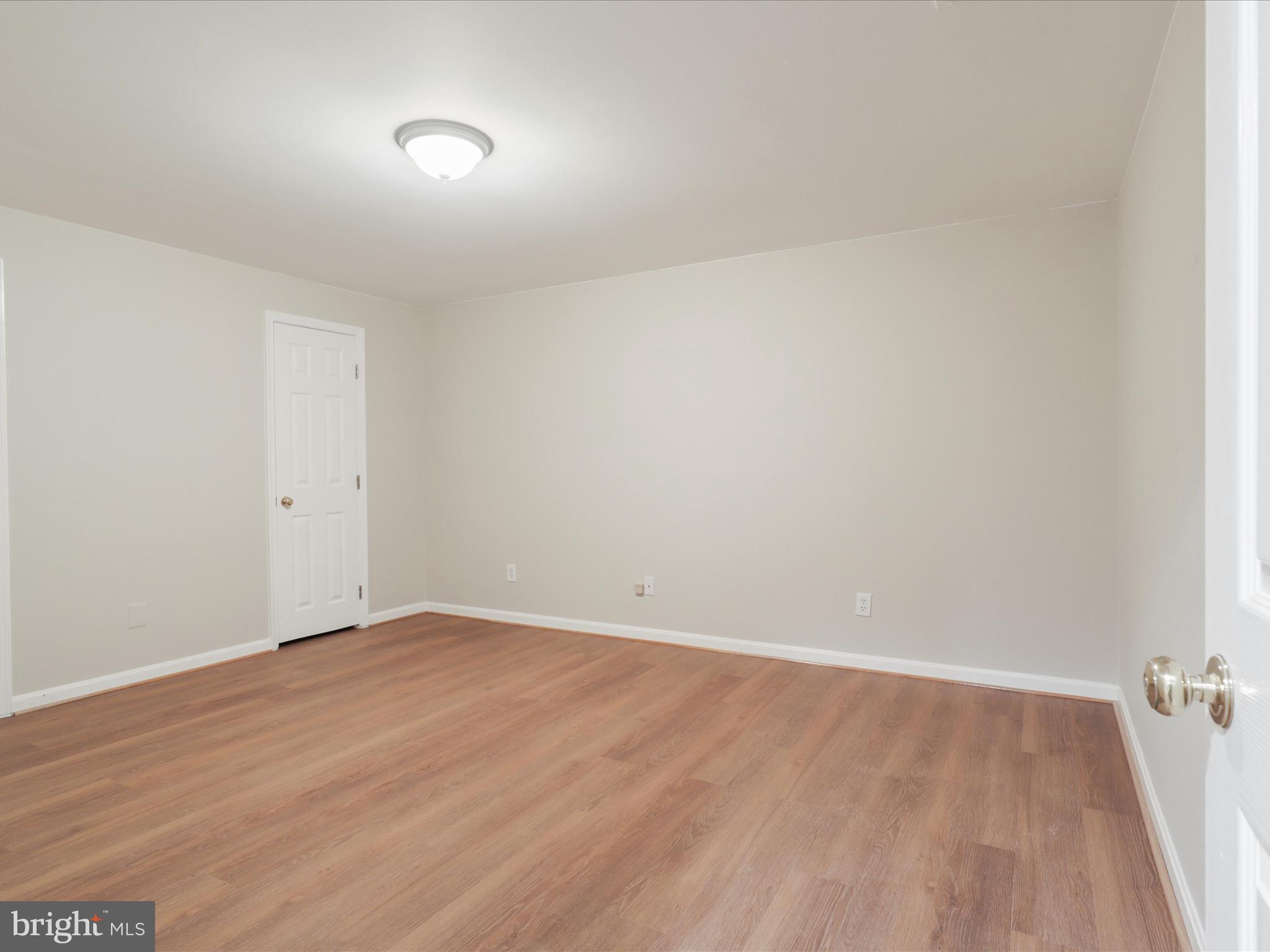 5891 Clermont Dr