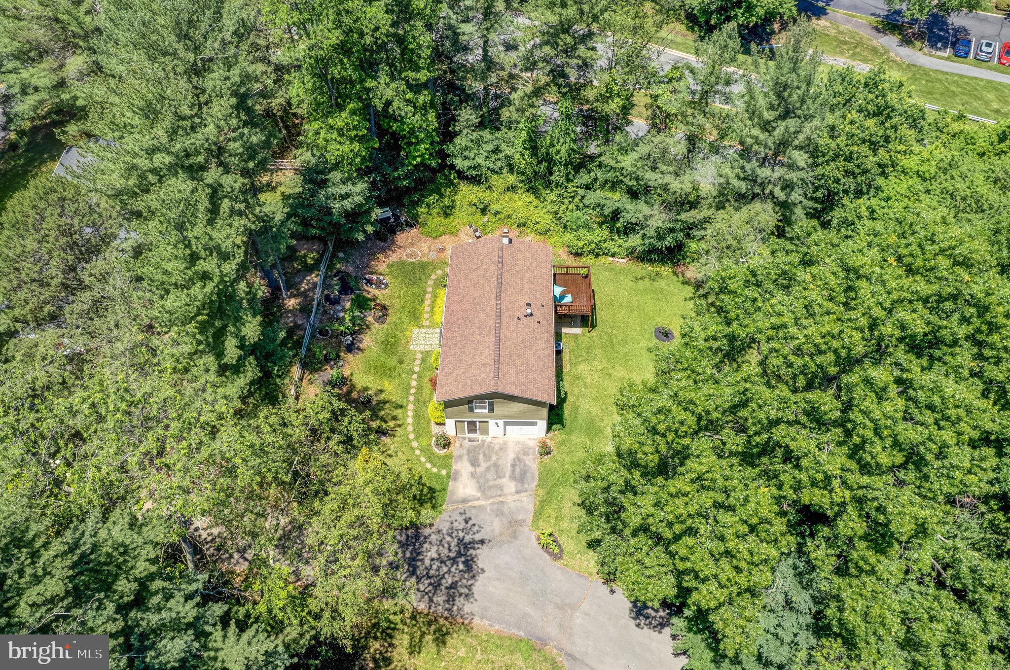10816 Oldfield Dr