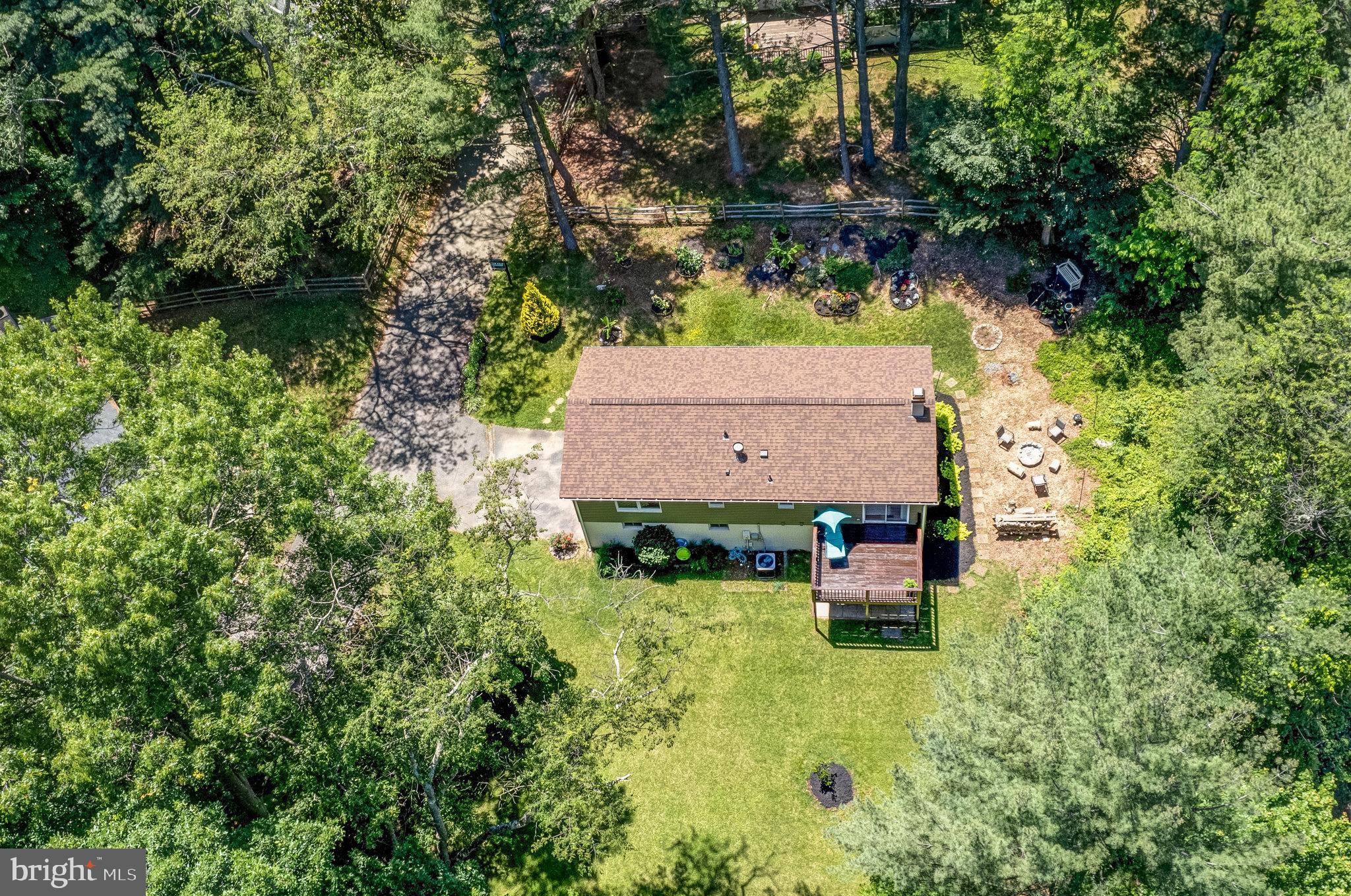 10816 Oldfield Dr