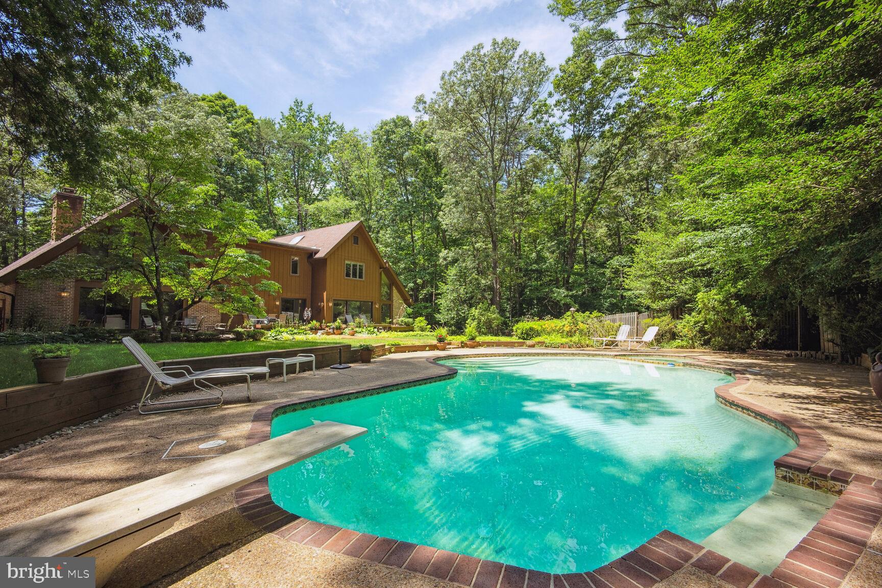 6413 Kilkenny Ln