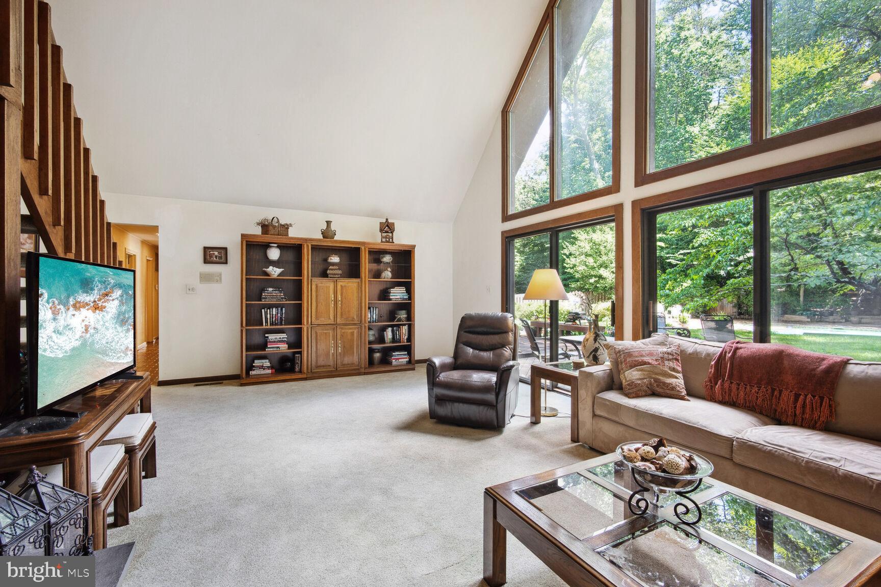 6413 Kilkenny Ln