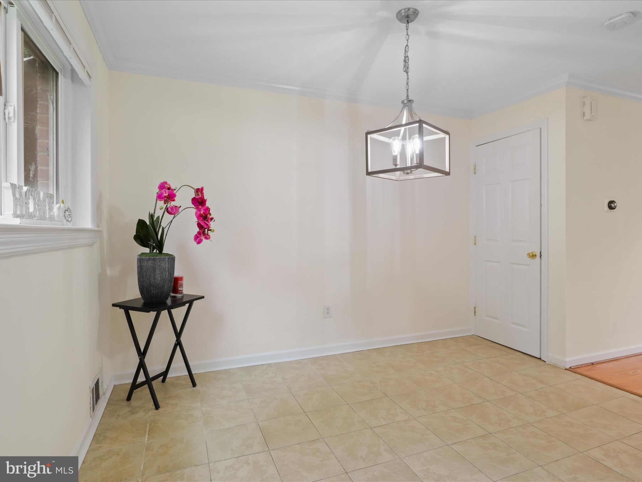 2257 Sweetbriar Dr