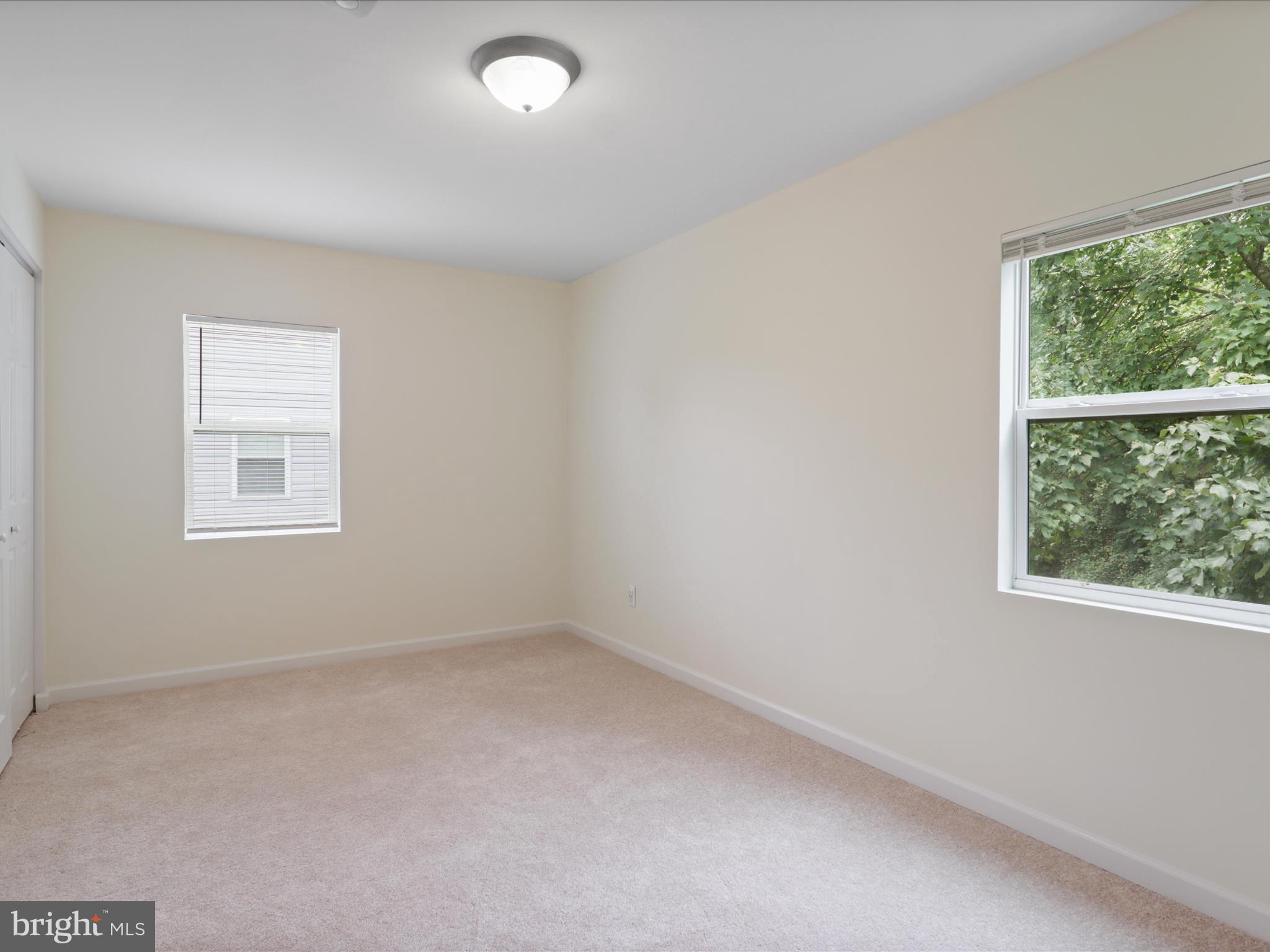 2257 Sweetbriar Dr