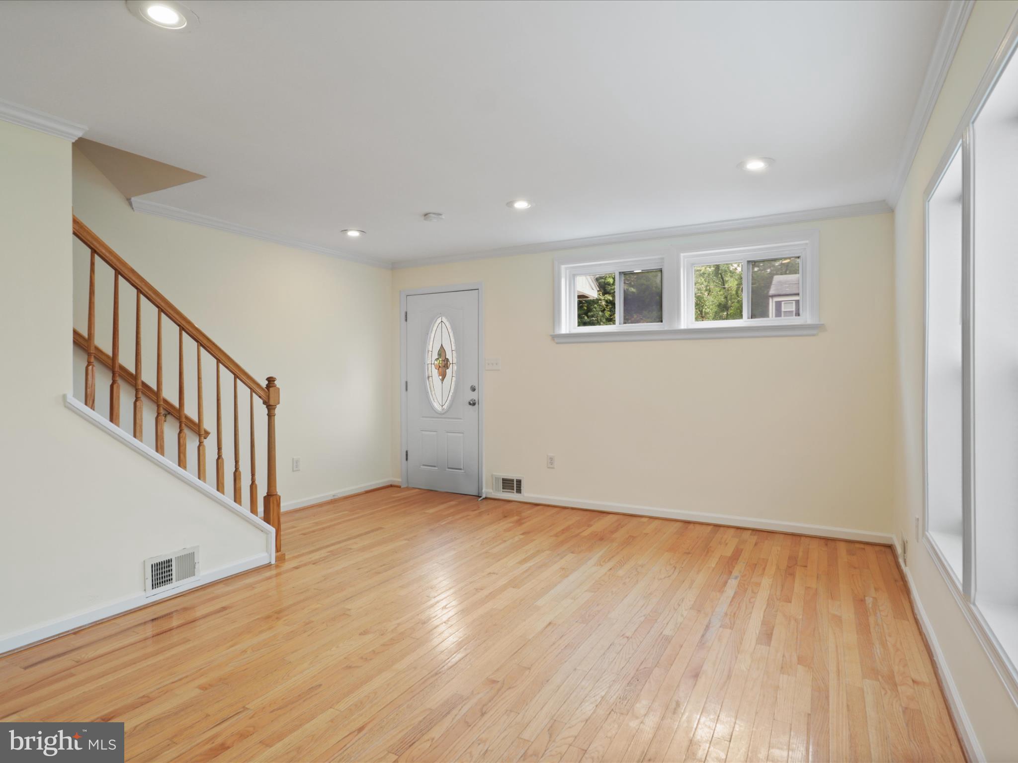 2257 Sweetbriar Dr