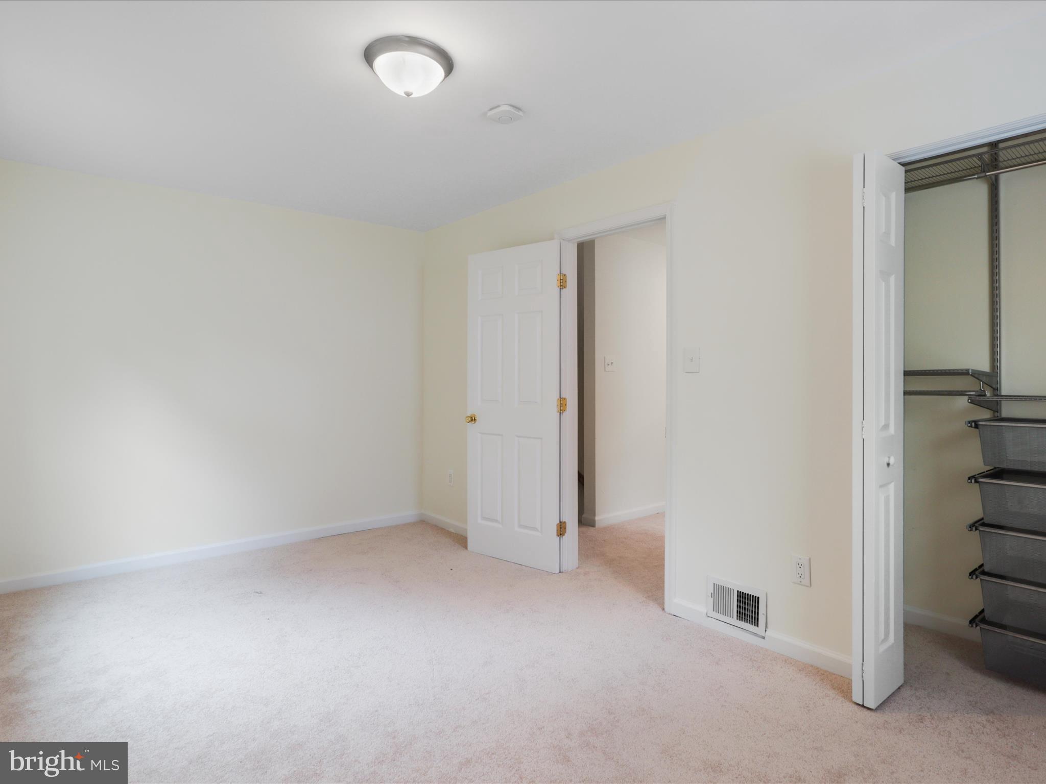 2257 Sweetbriar Dr