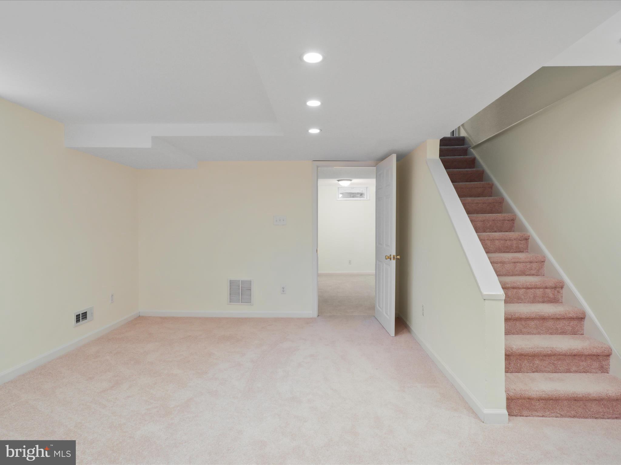 2257 Sweetbriar Dr