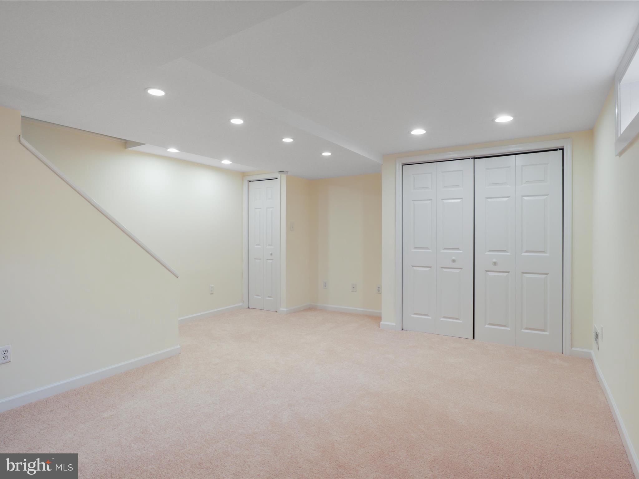 2257 Sweetbriar Dr