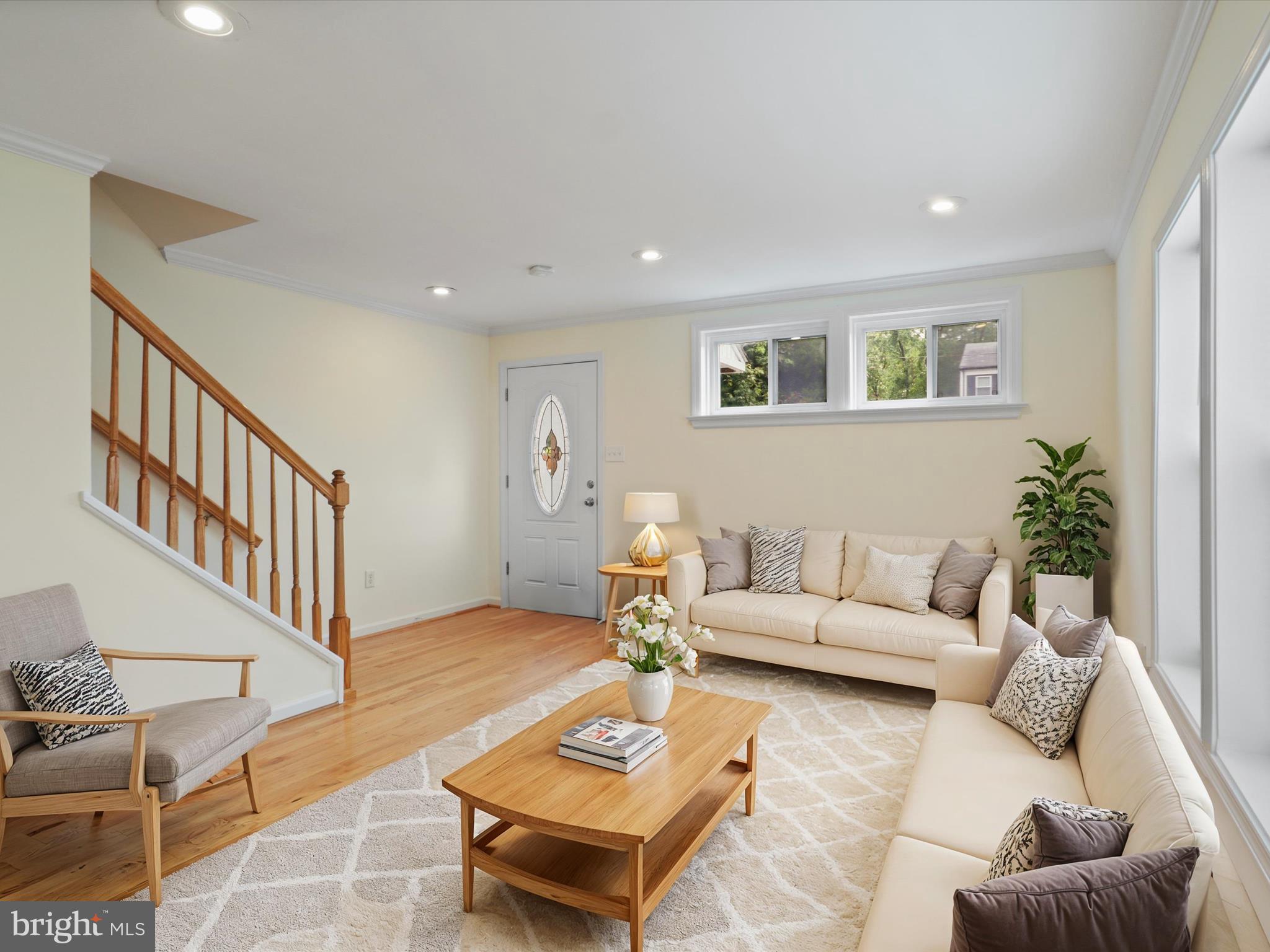 2257 Sweetbriar Dr