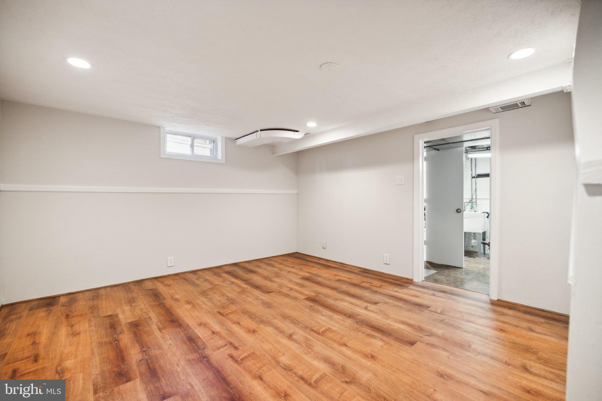 2705 Fairhaven Ave