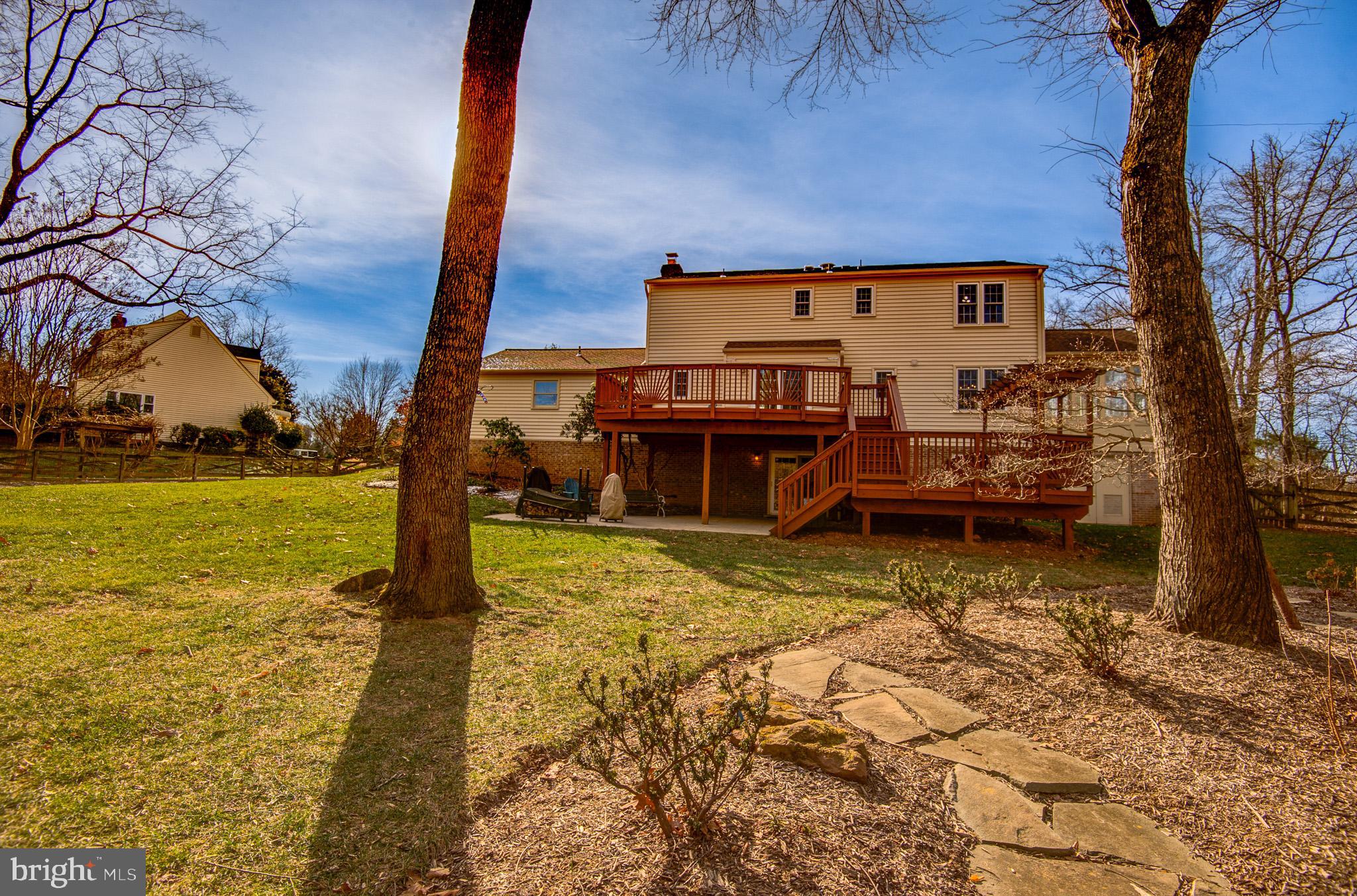 11926 Holly Spring Dr