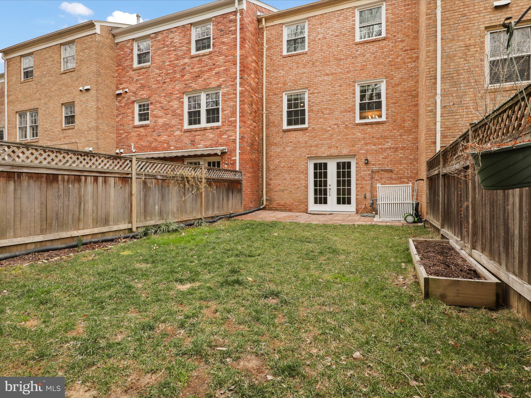 7005 Alicent Pl