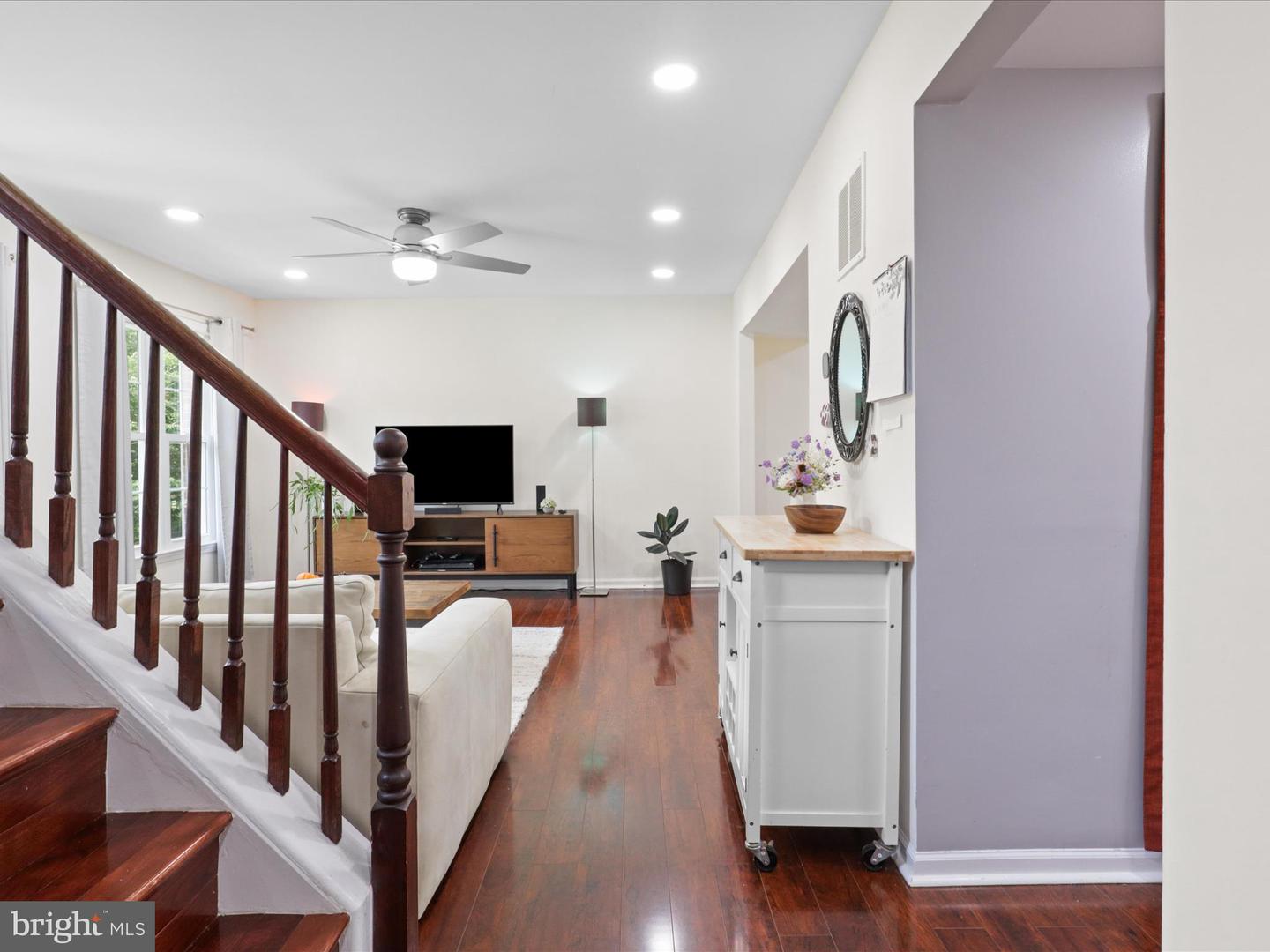 8379 Uxbridge Ct