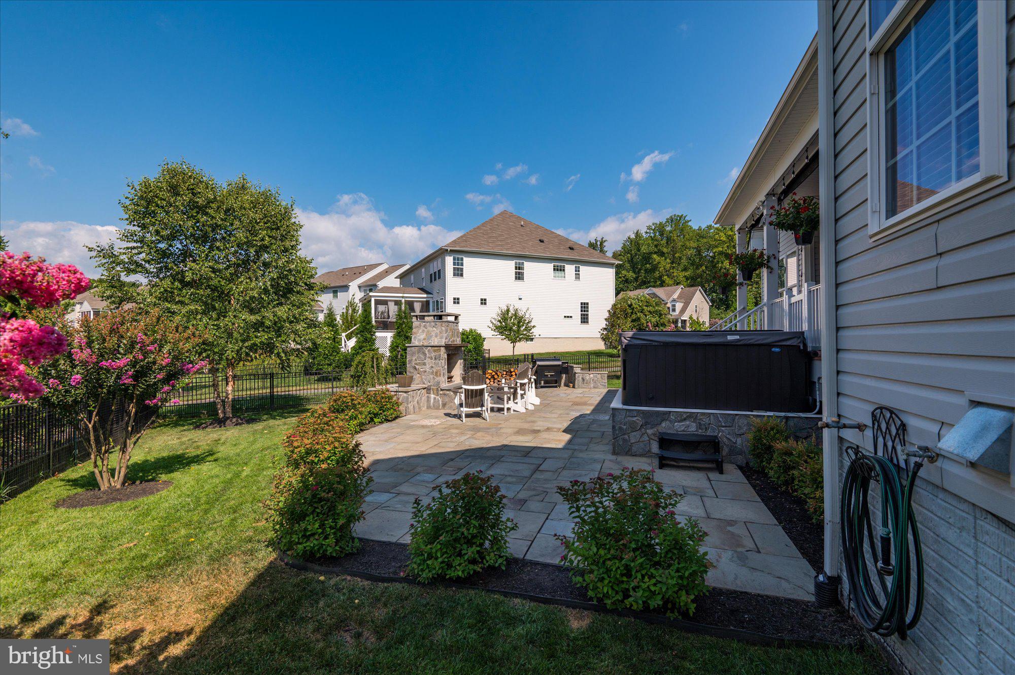 24457 Island Pool Ct
