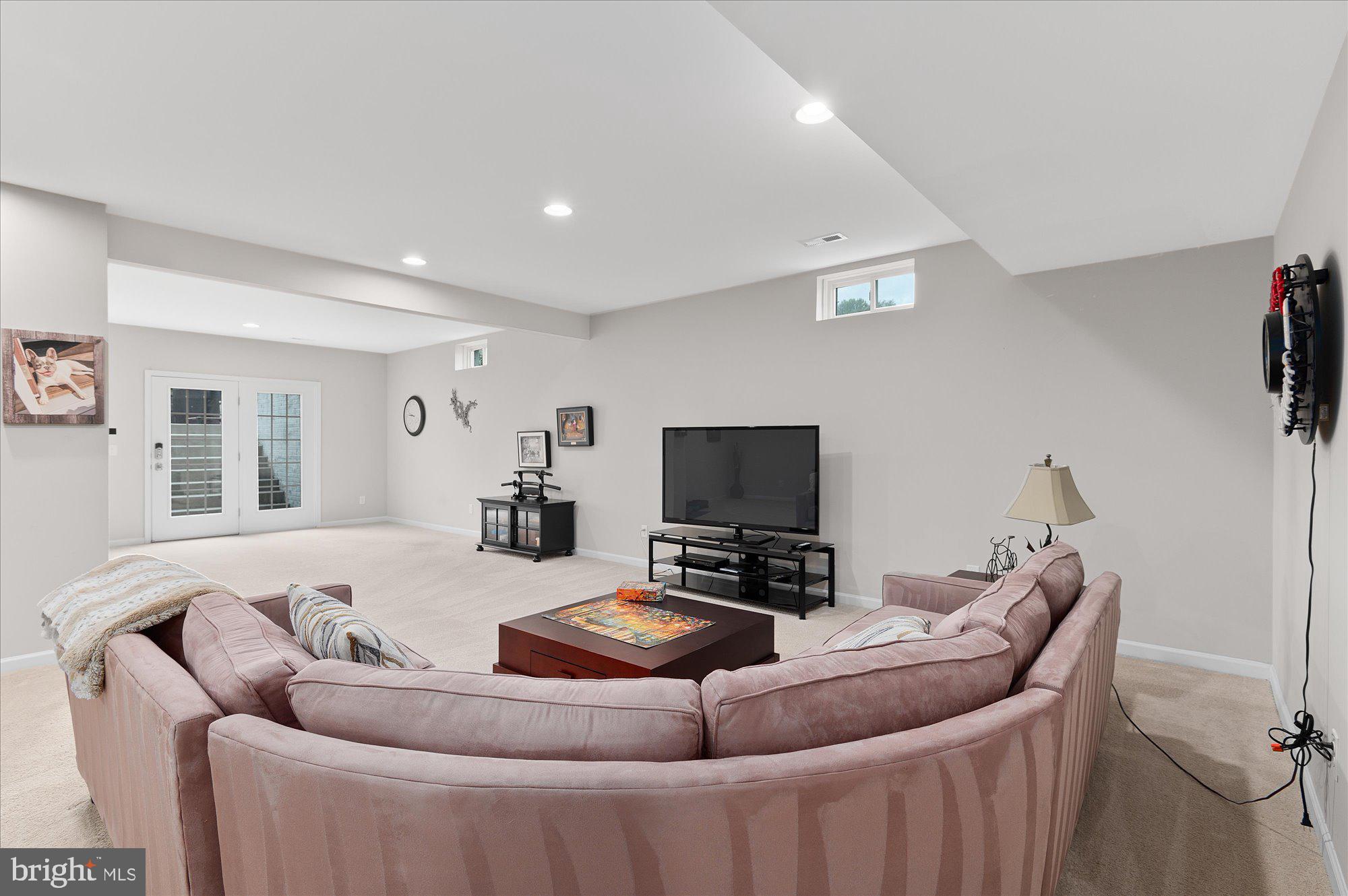 24457 Island Pool Ct