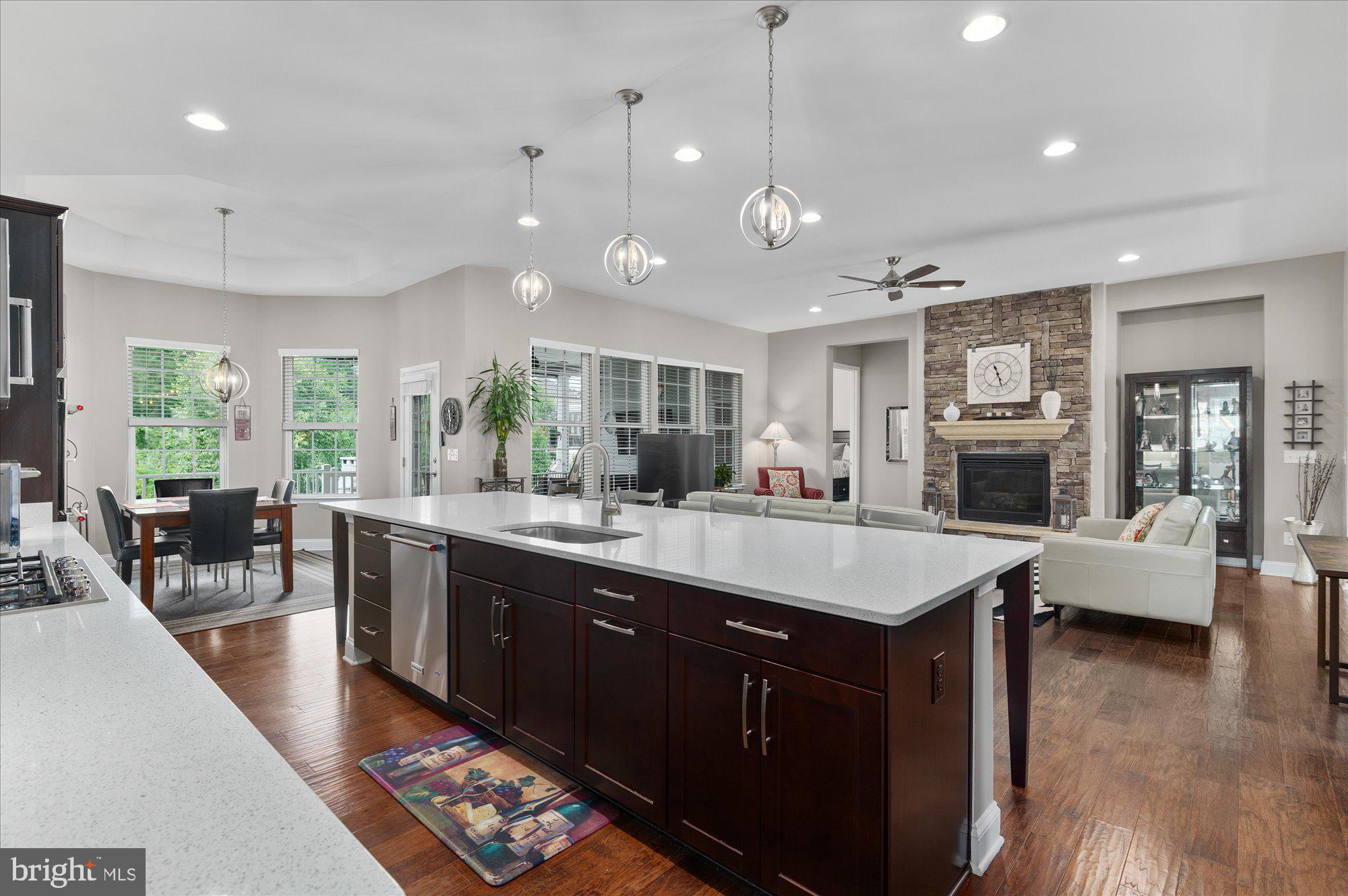 24457 Island Pool Ct