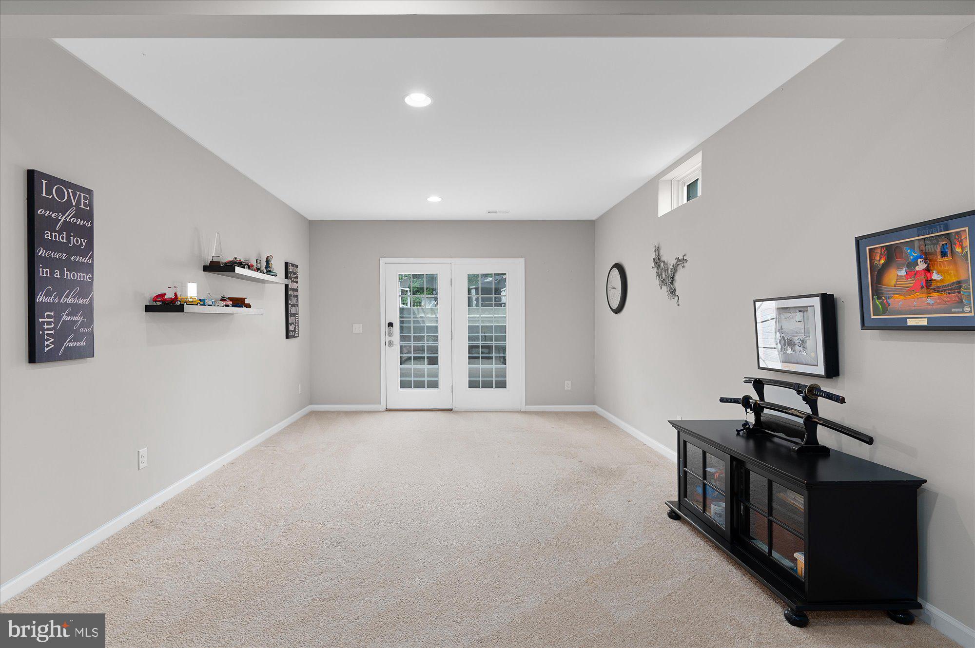 24457 Island Pool Ct