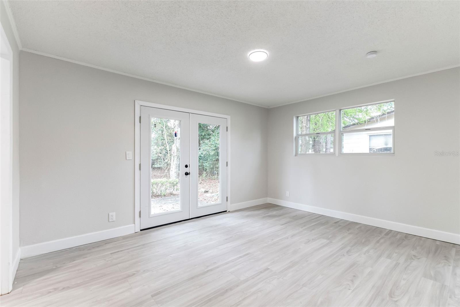 10937 CHADRON DR
