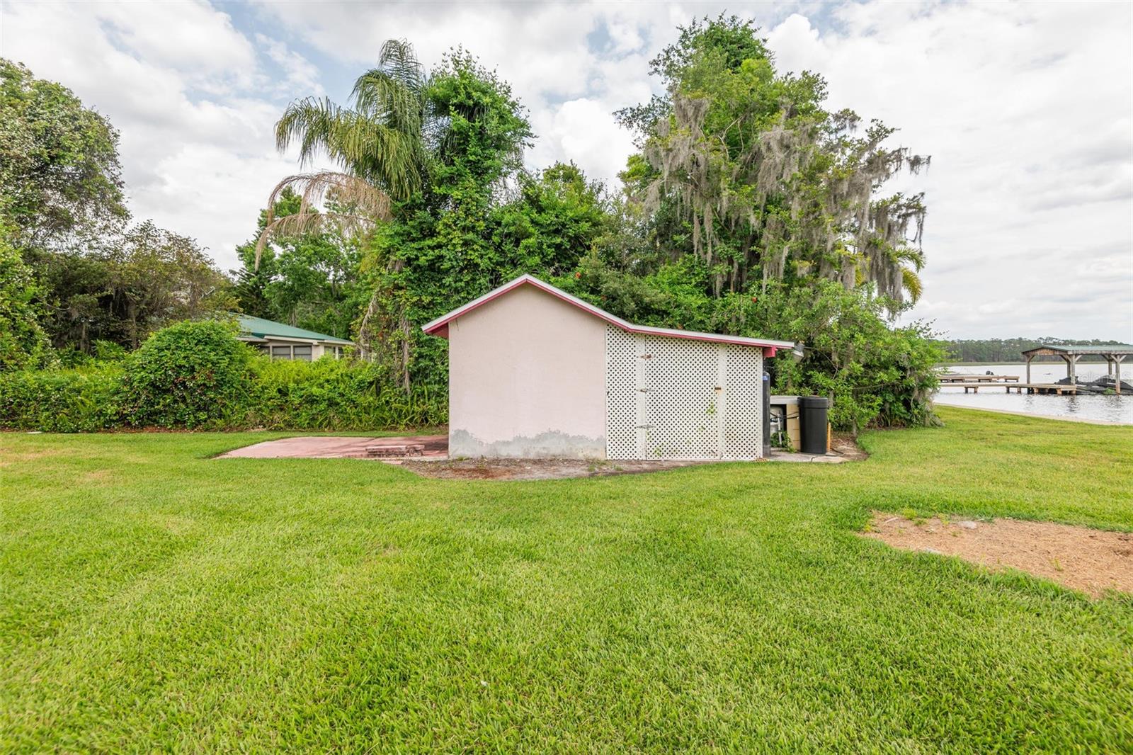 1354 S SHORE DR