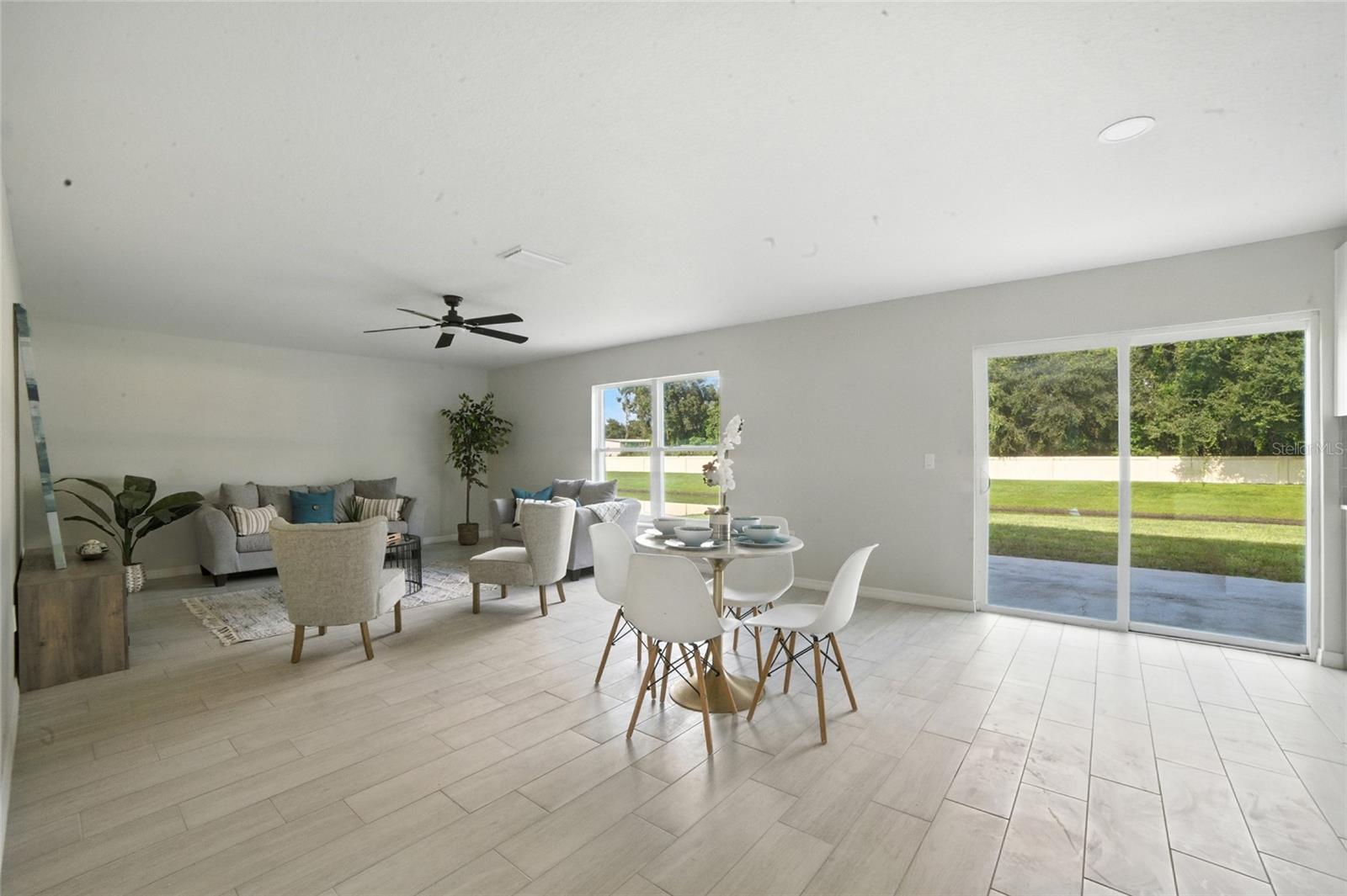 5039 OAK TOURS DR