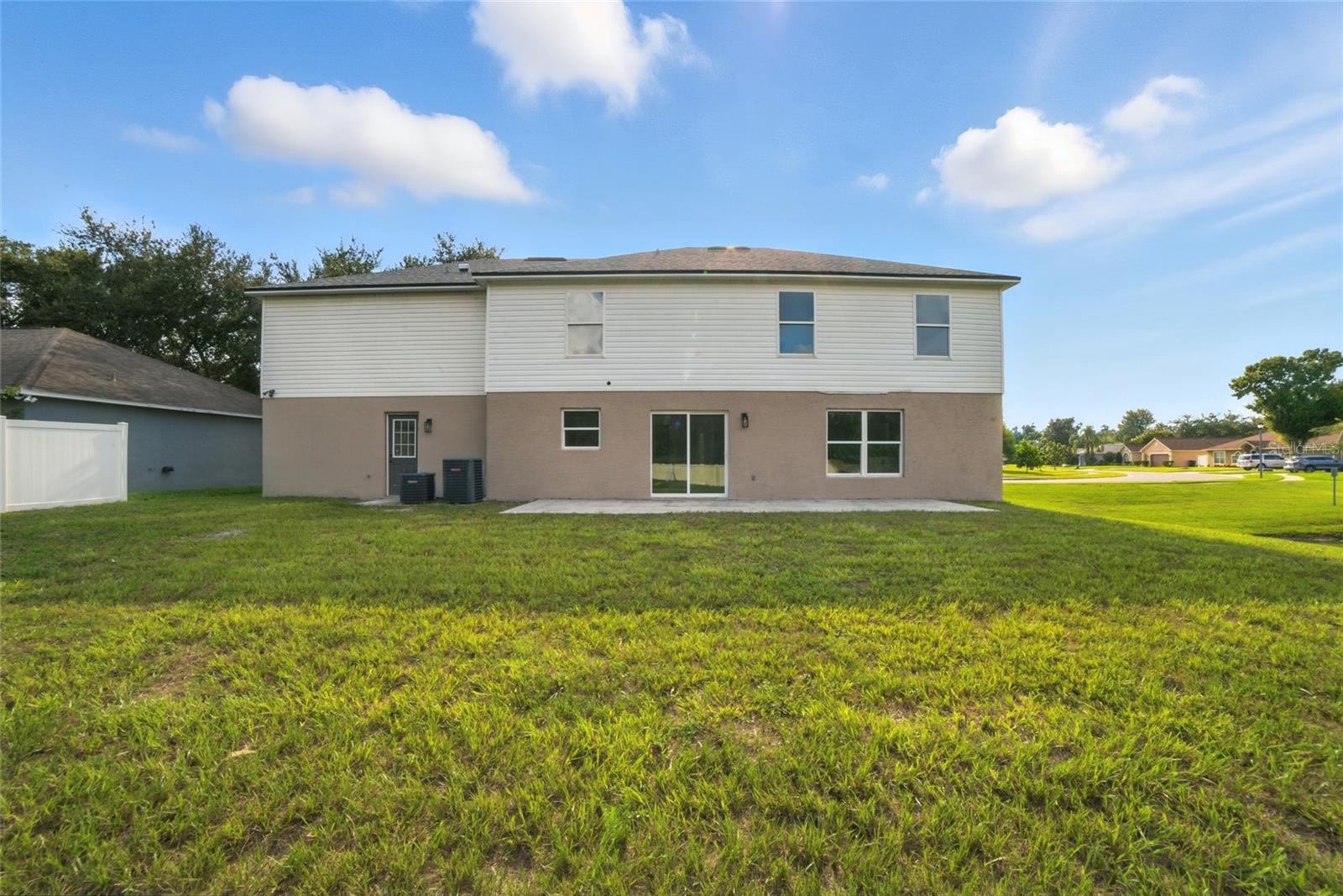 5039 OAK TOURS DR