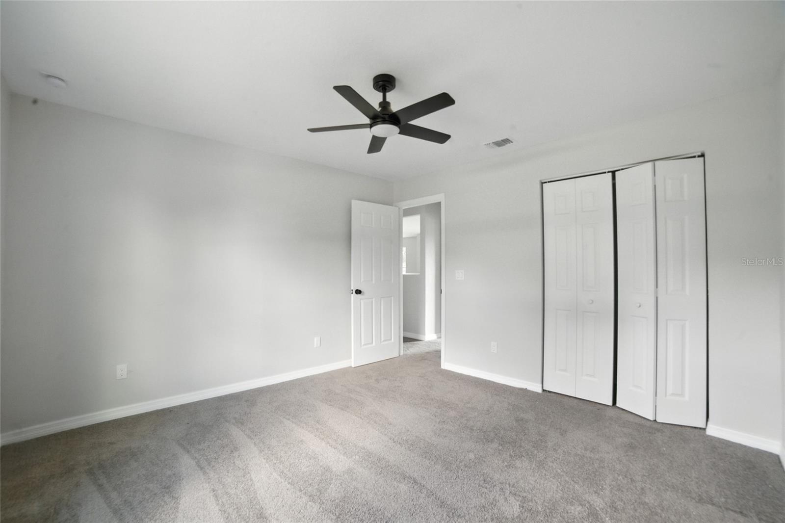 5039 OAK TOURS DR
